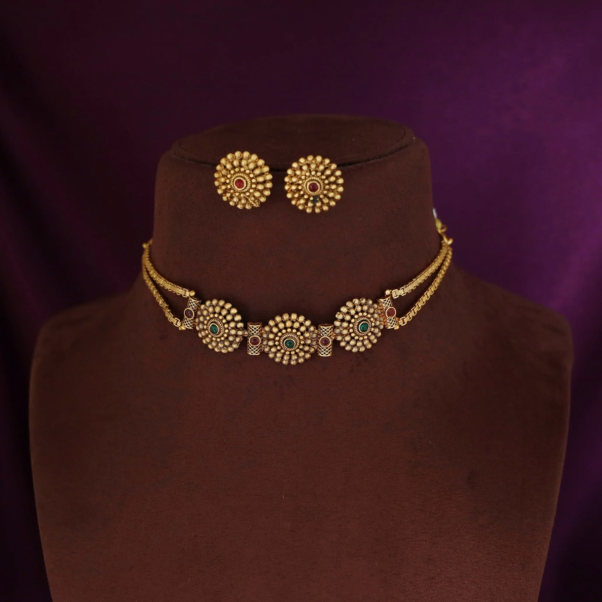 Dhruvani Tri Chakra Choker with Earring - Image 7