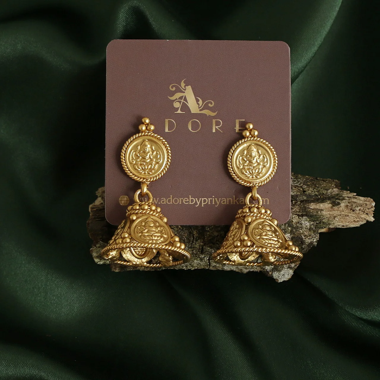 Dhwershika 2 Layer Kashi Neckpiece With Earring - Image 4