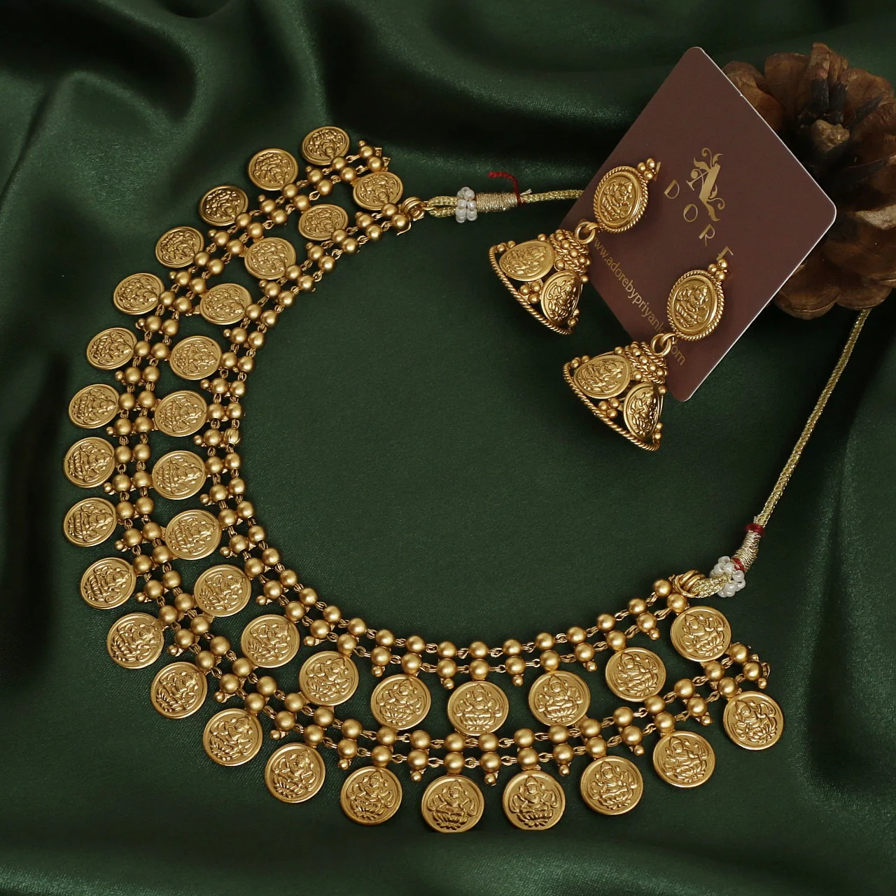 Dhwershika 2 Layer Kashi Neckpiece With Earring - Image 5