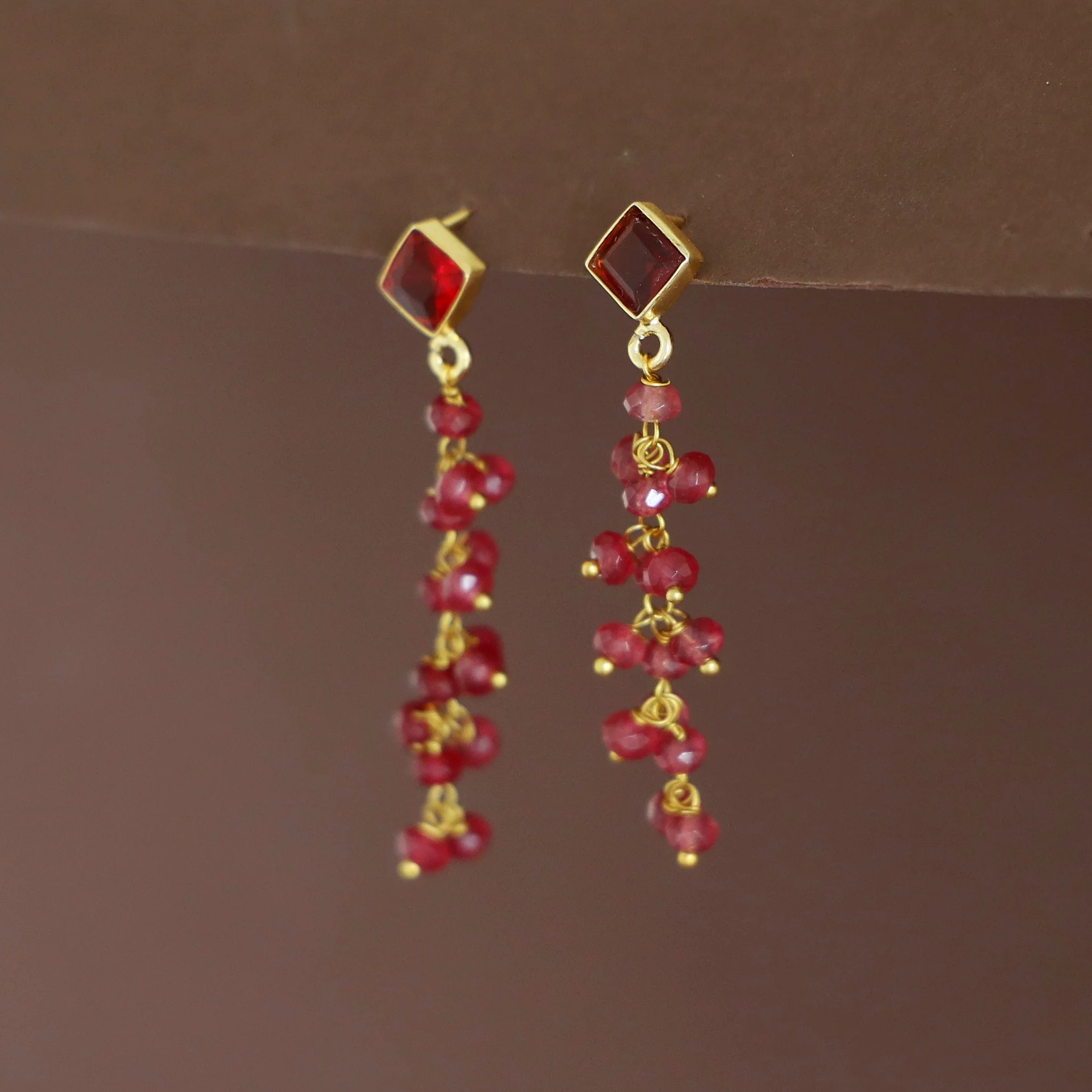 Hanita Diamond Glossy Bunch Beaded Earring - Image 8