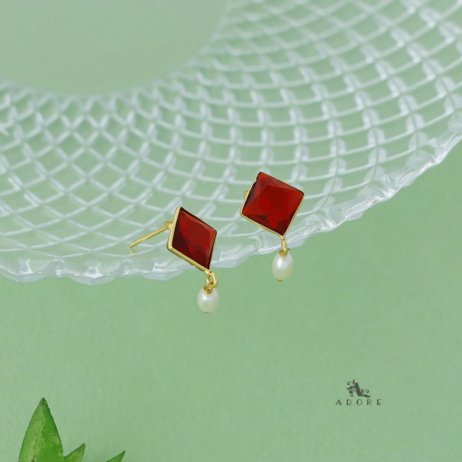 Gailesta Diamond Pearl Earring - Image 16