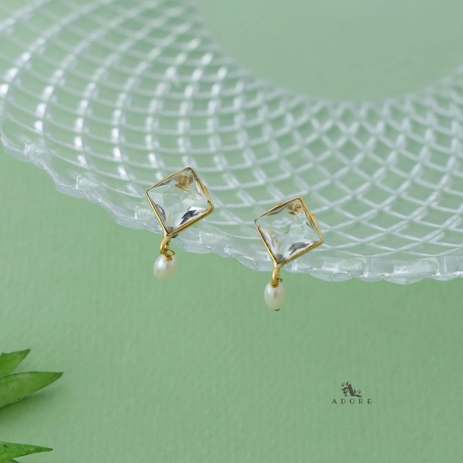 Gailesta Diamond Pearl Earring - Image 2