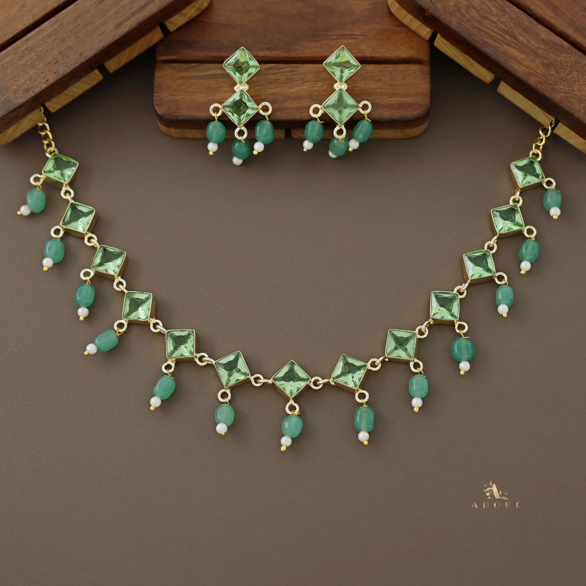 Diana Glossy Stone Diamond Pearl Neckpiece With Earring - Image 16
