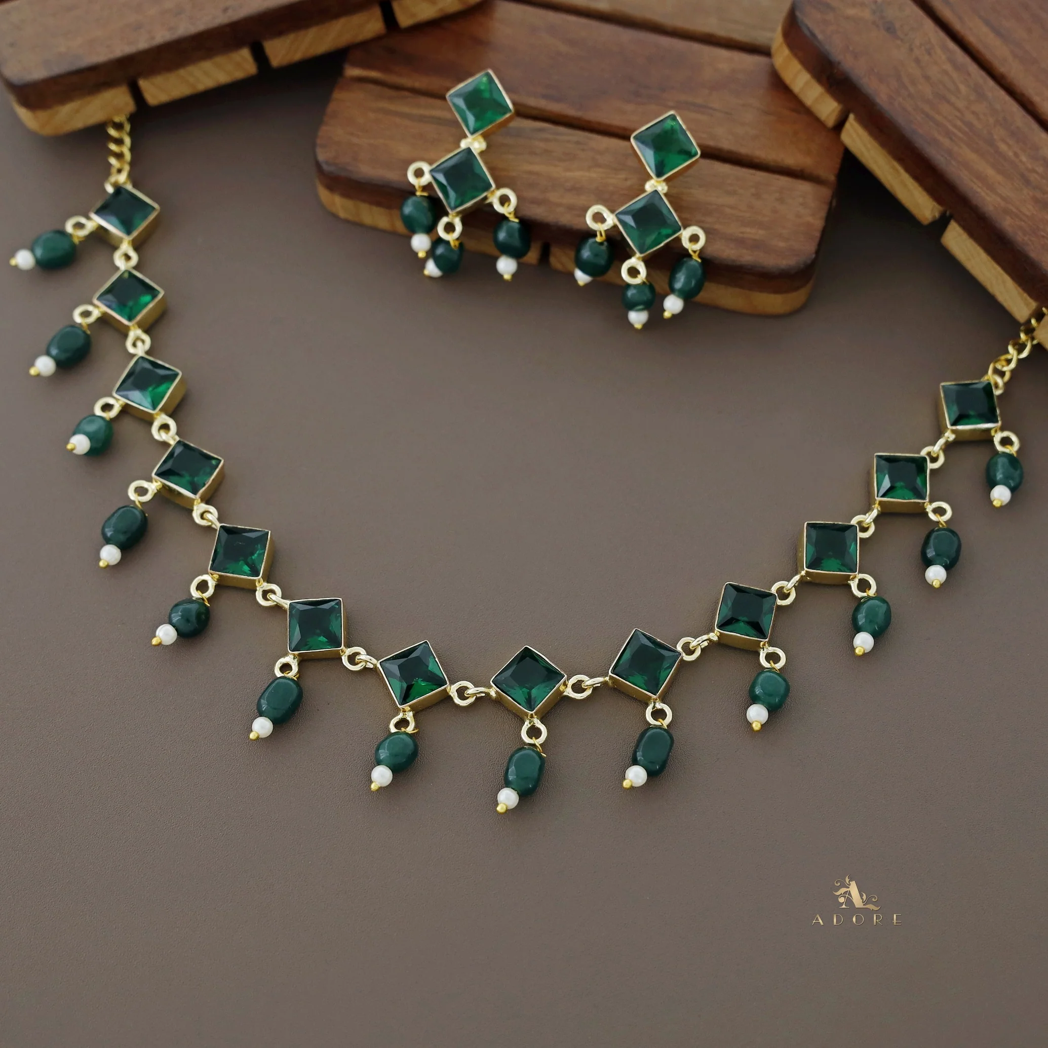 Diana Glossy Stone Diamond Pearl Neckpiece With Earring - Image 19