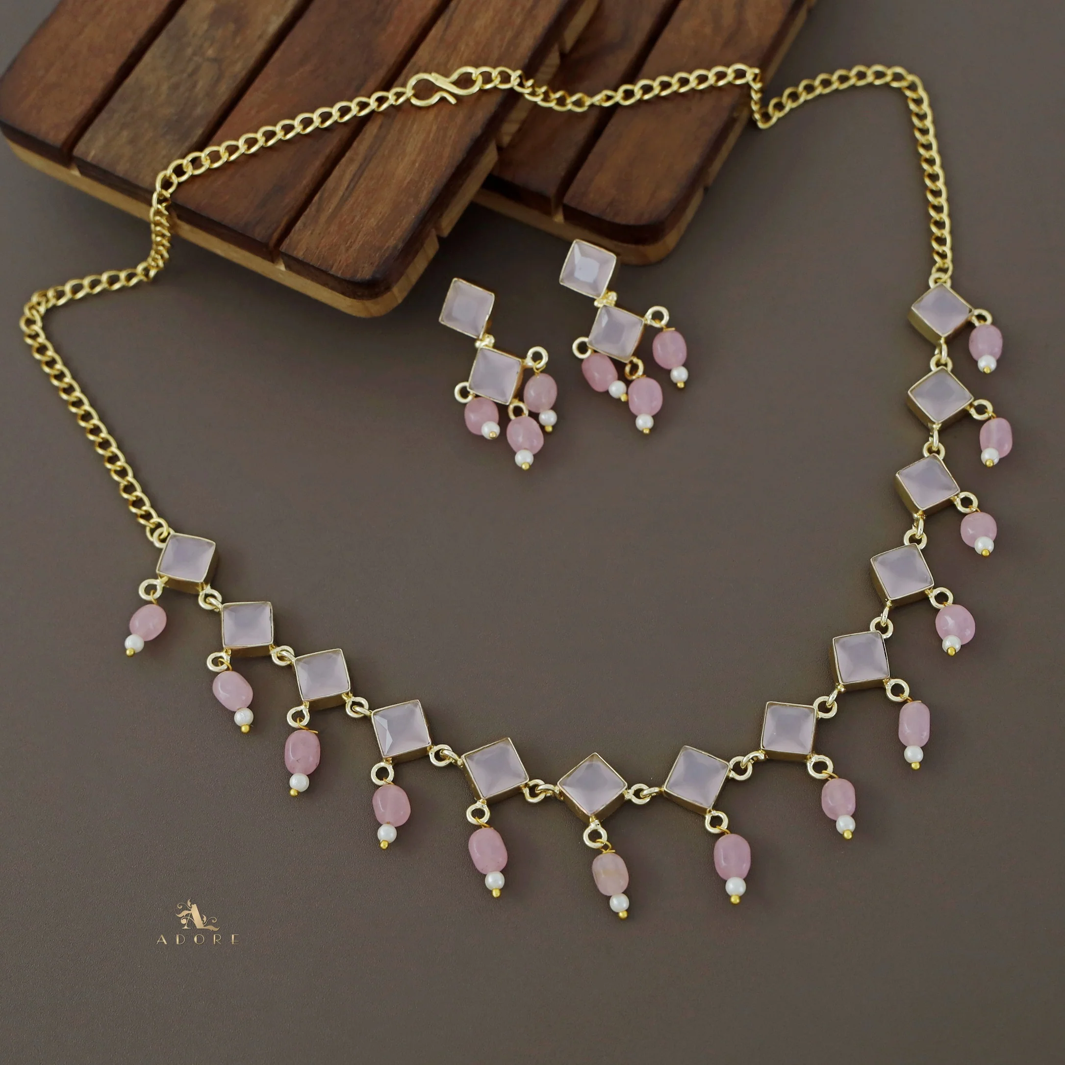 Diana Glossy Stone Diamond Pearl Neckpiece With Earring - Image 21
