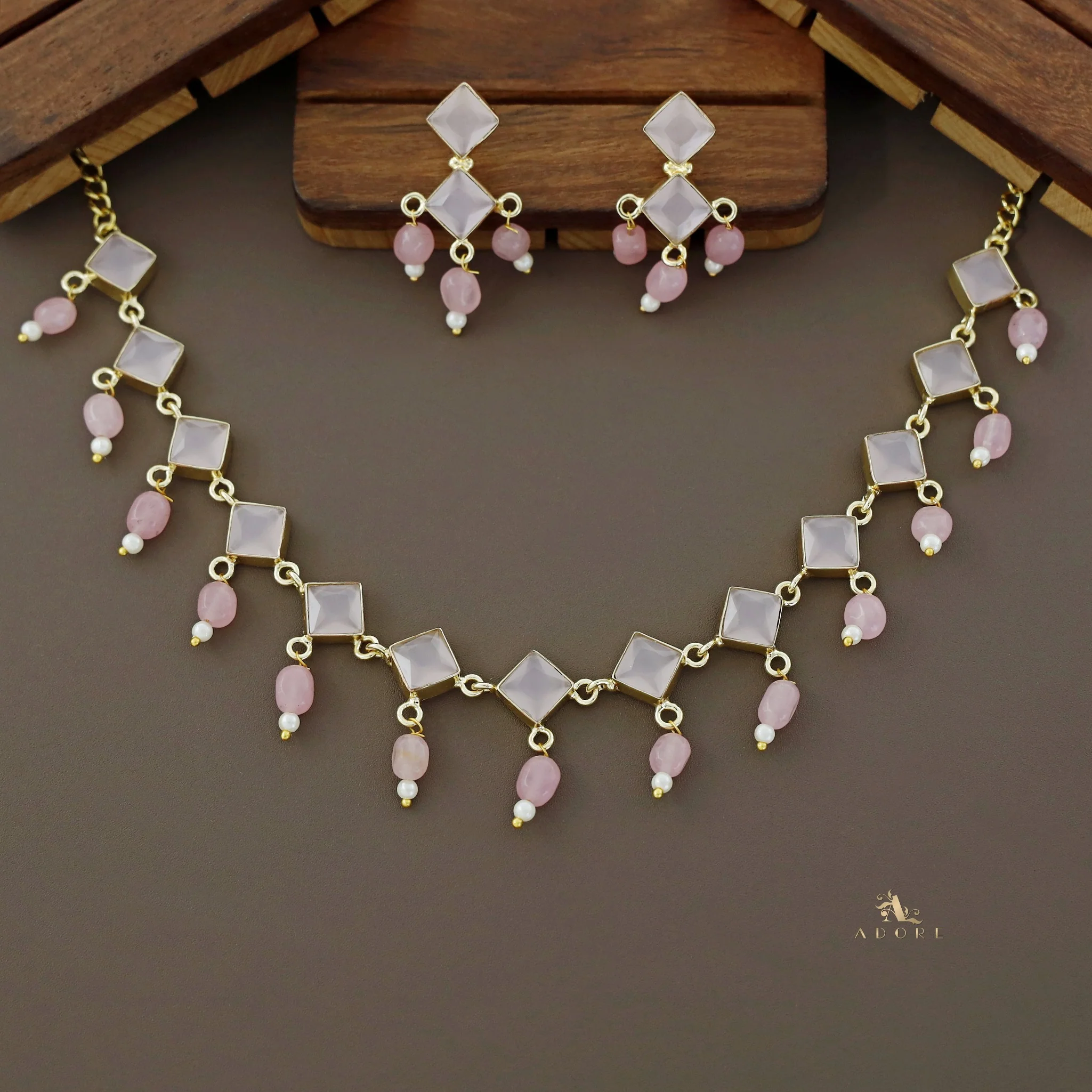 Diana Glossy Stone Diamond Pearl Neckpiece With Earring - Image 22