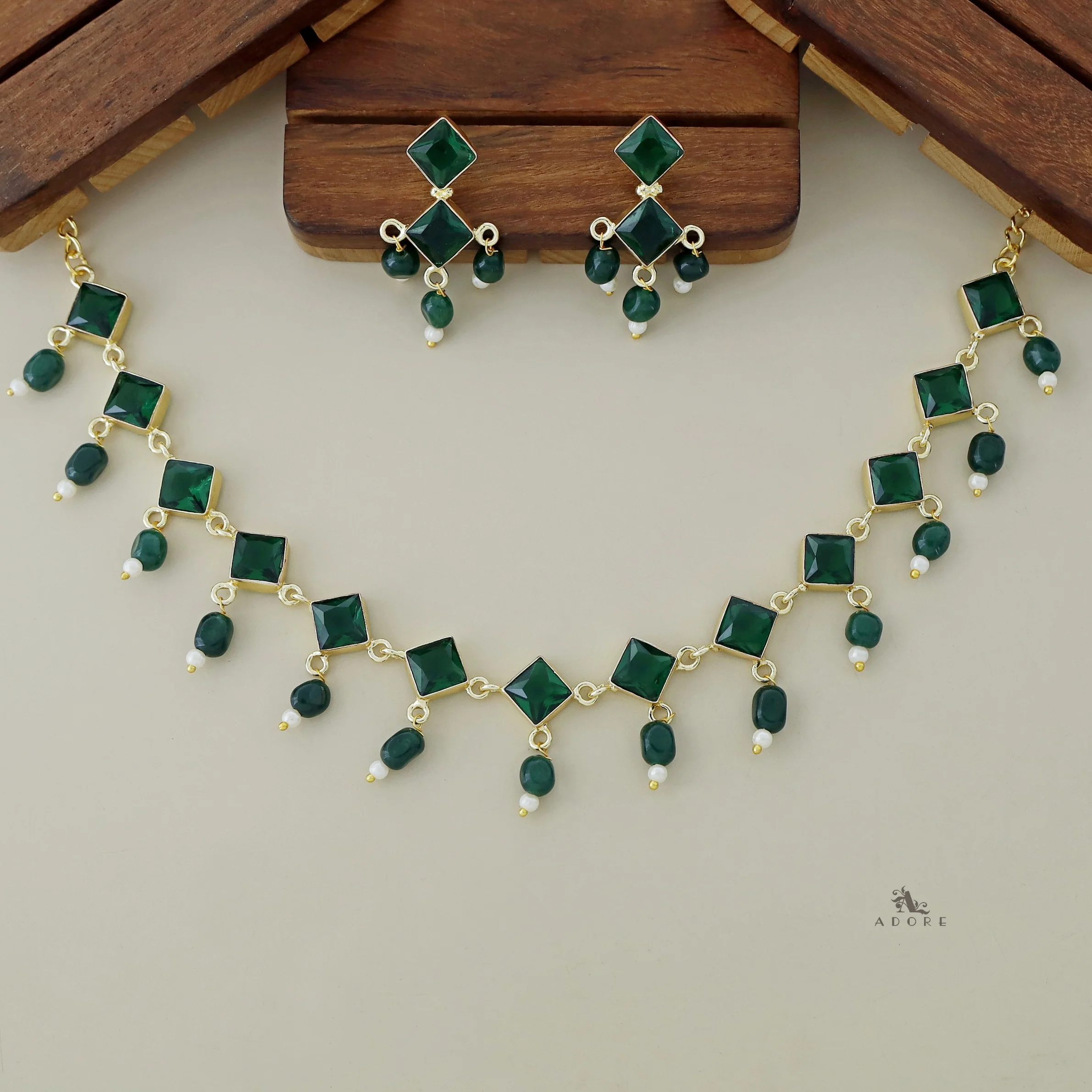 Diana Glossy Stone Diamond Pearl Neckpiece With Earring - Image 23