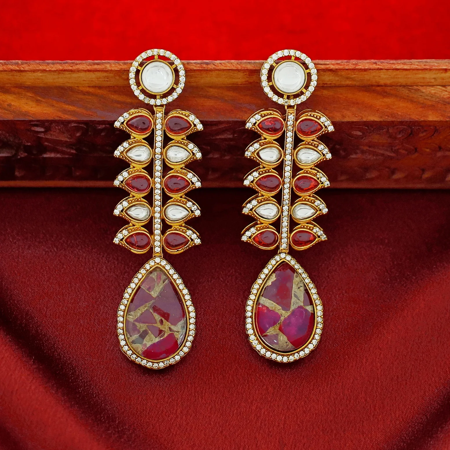 Diffna Kundan AD Stone Earring - Image 3