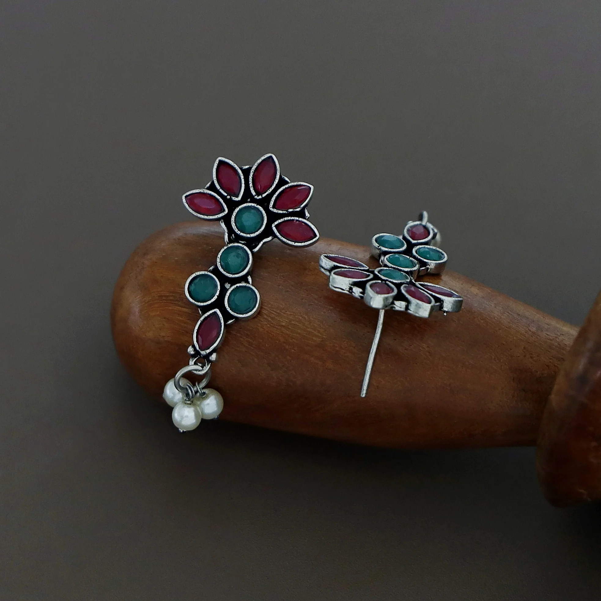 Digsha Pearl Earring - Image 12