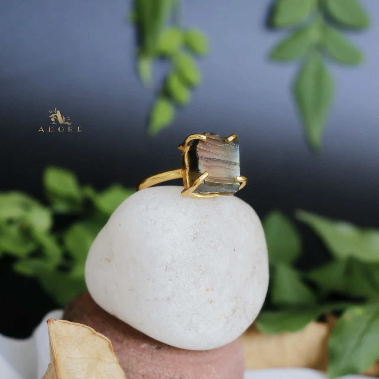 Dilrupa Raw Stone Ring - Image 11