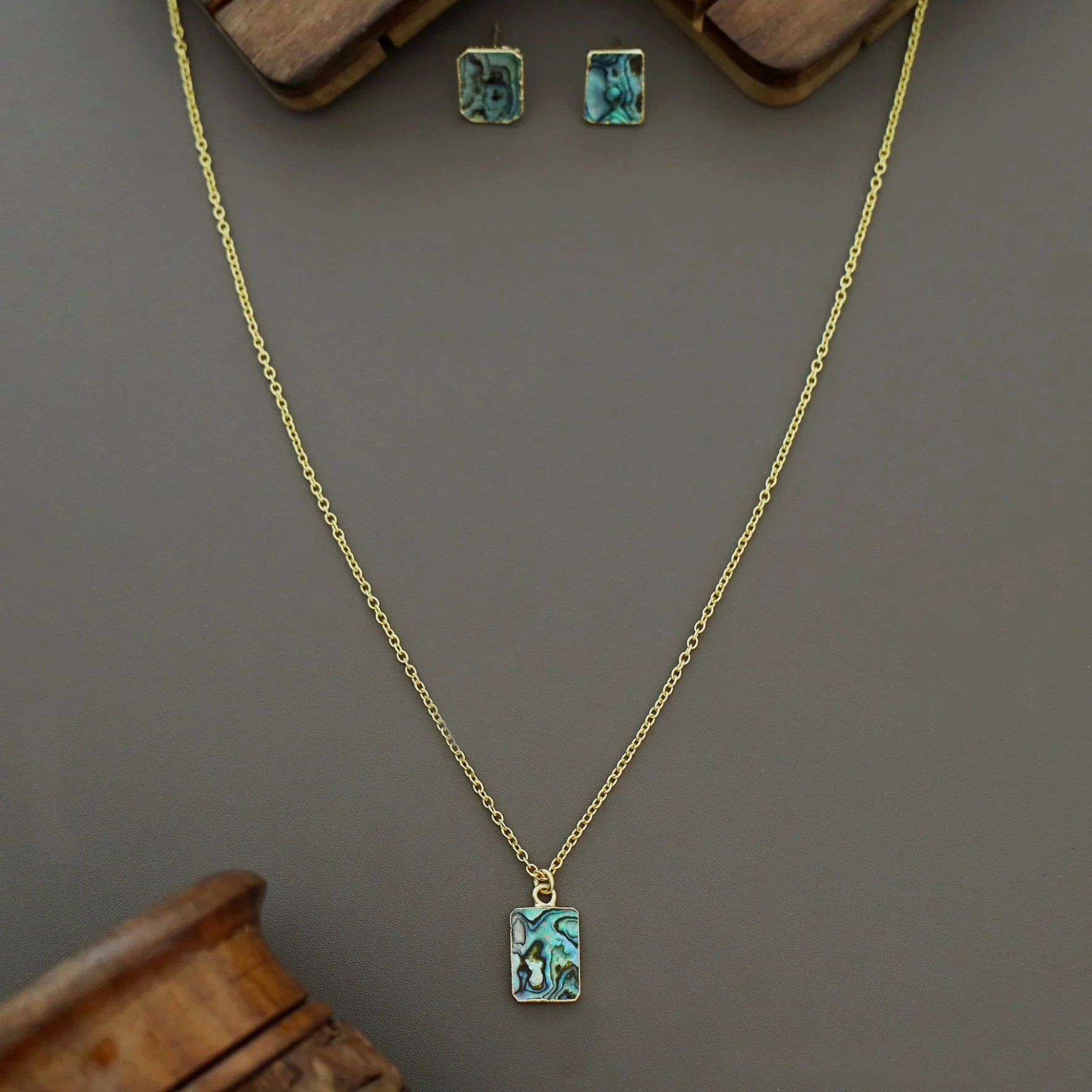 Divisha Abalone Rectangle Neckpiece With Earring - Image 2