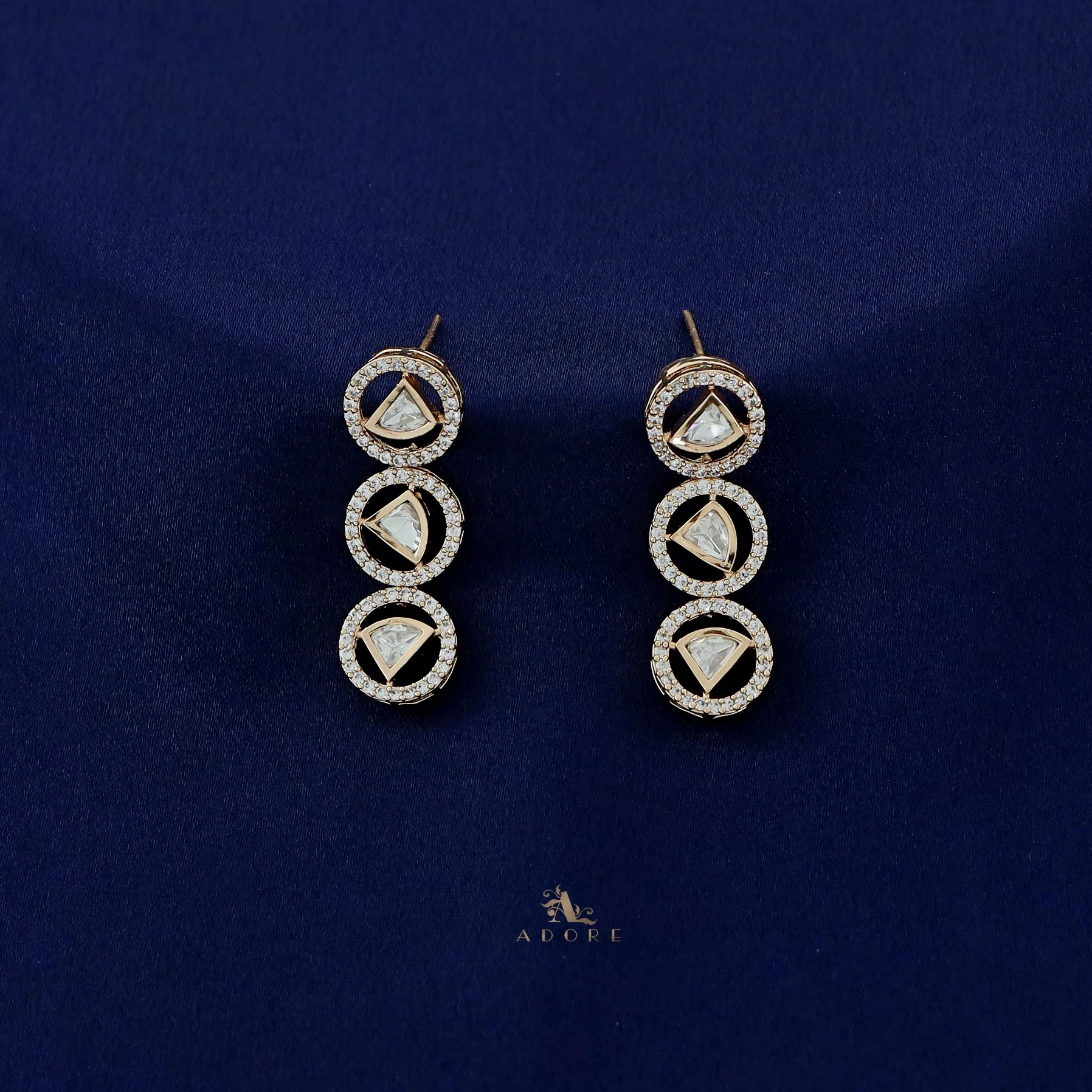 Divyathi Kundan Short Neckpiece With Earring - Image 4