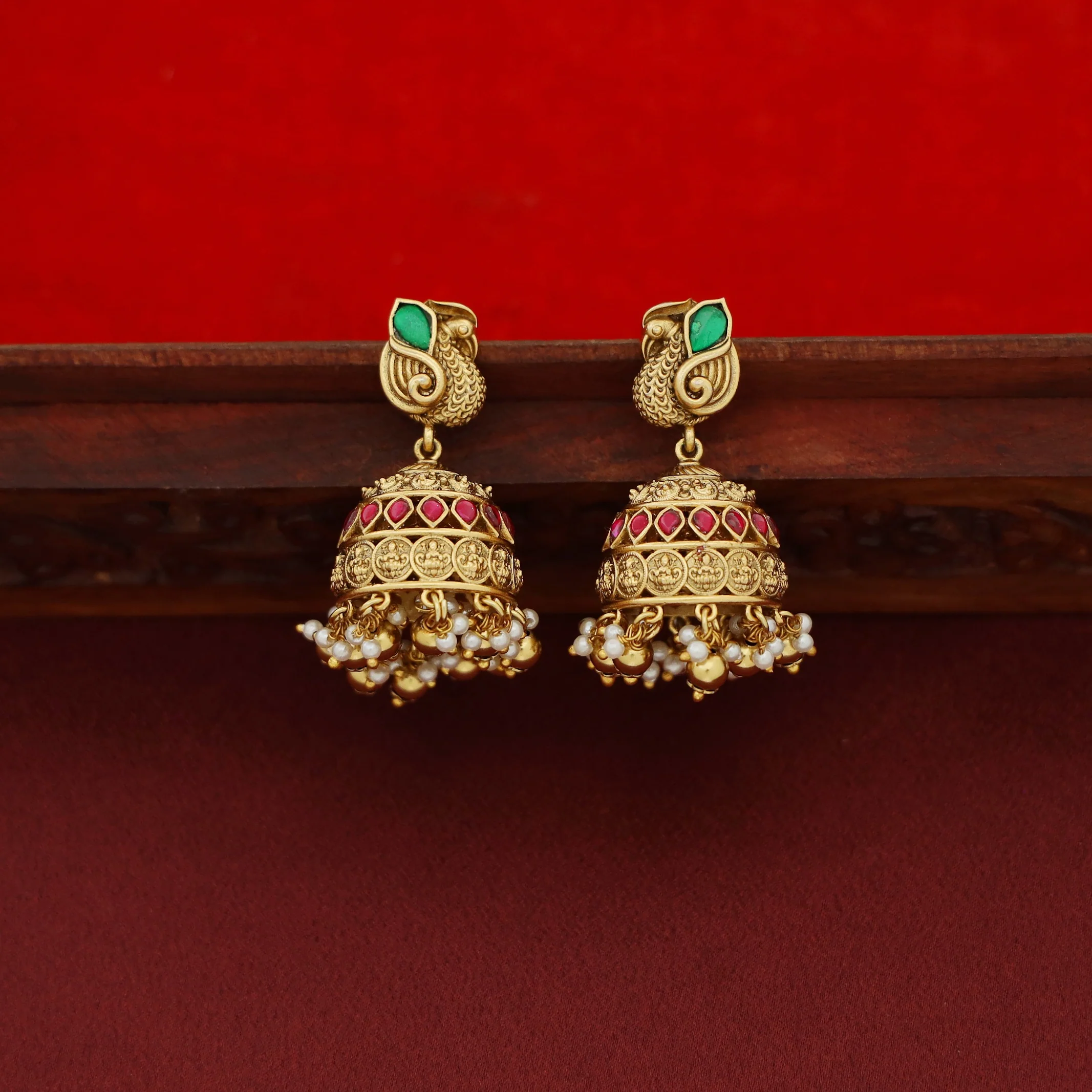 Divyatmika Kashi Devi Short Neckpiece With Earring - Image 3
