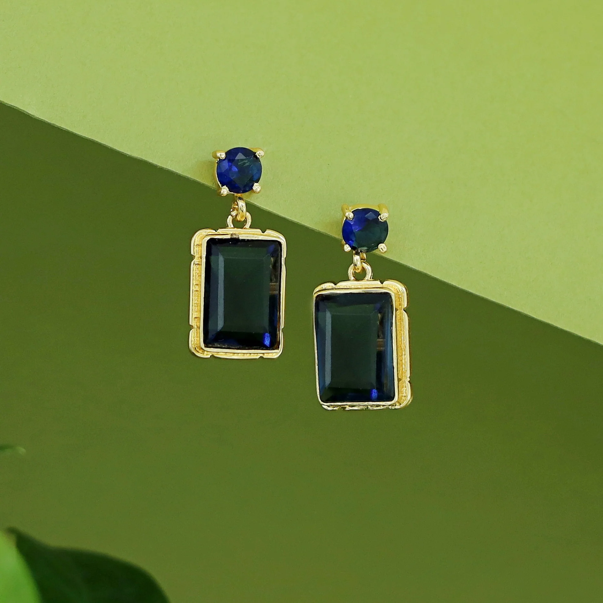 Doli Rectangle Glossy Earring - Image 4