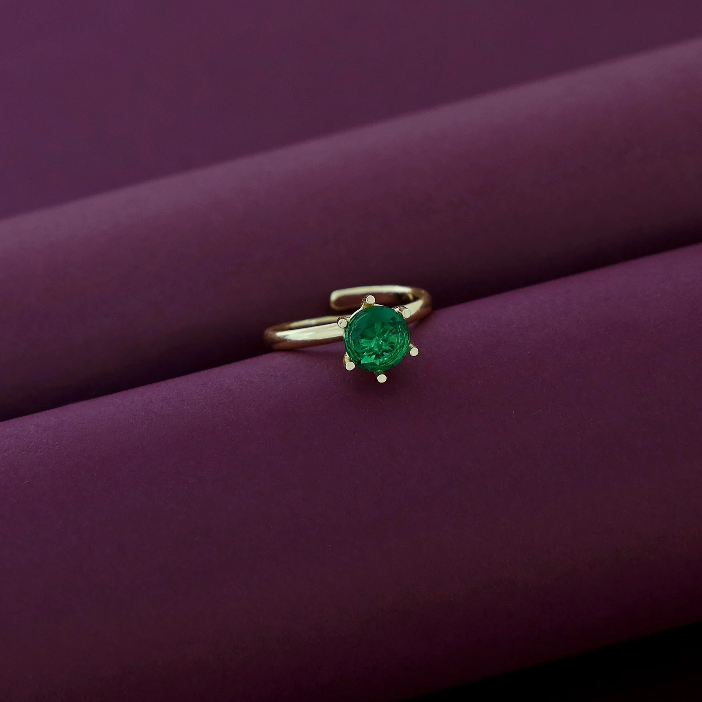 Dorothy Claw Glossy Round Ring - Image 11