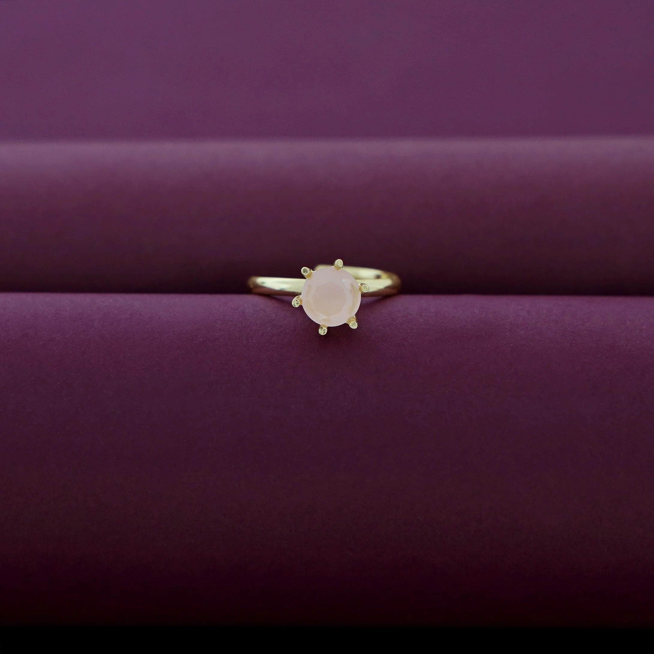 Dorothy Claw Glossy Round Ring - Image 4