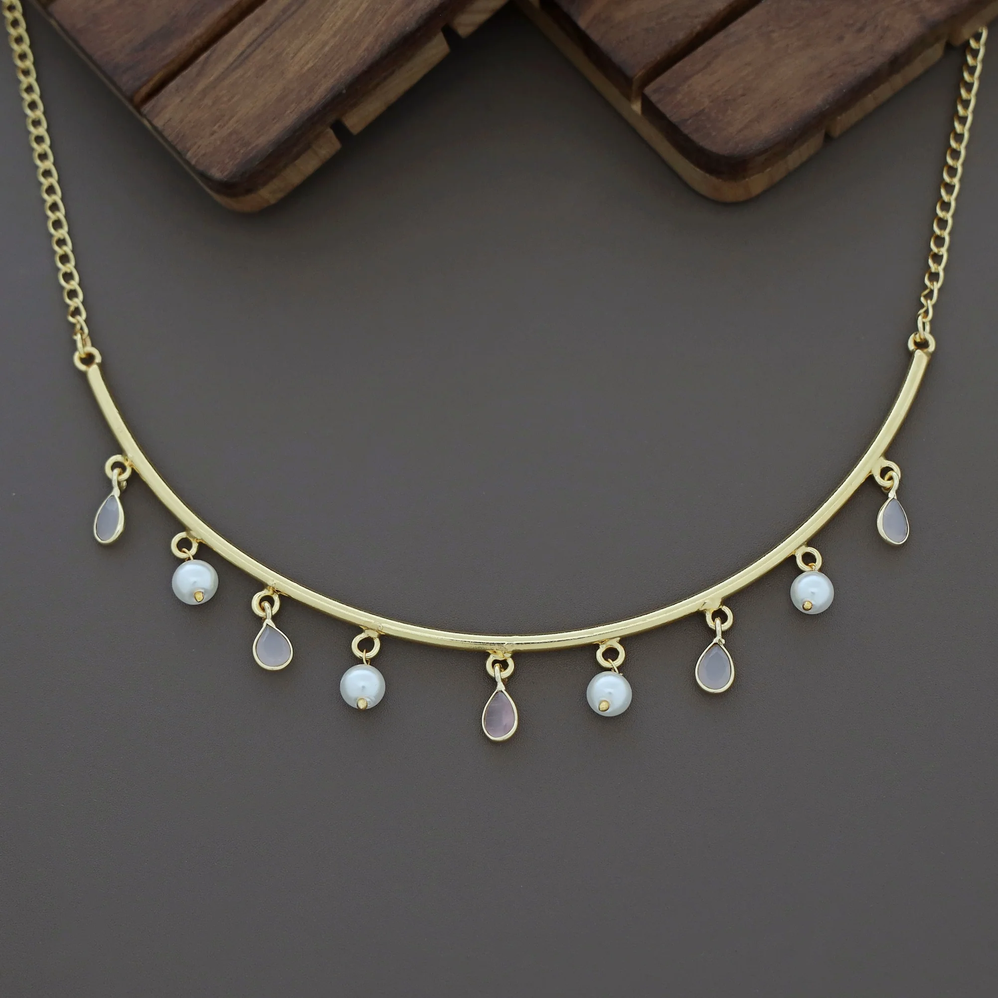 Drop Of Spring Pearl Neckpiece / Neck Cuff - Image 22