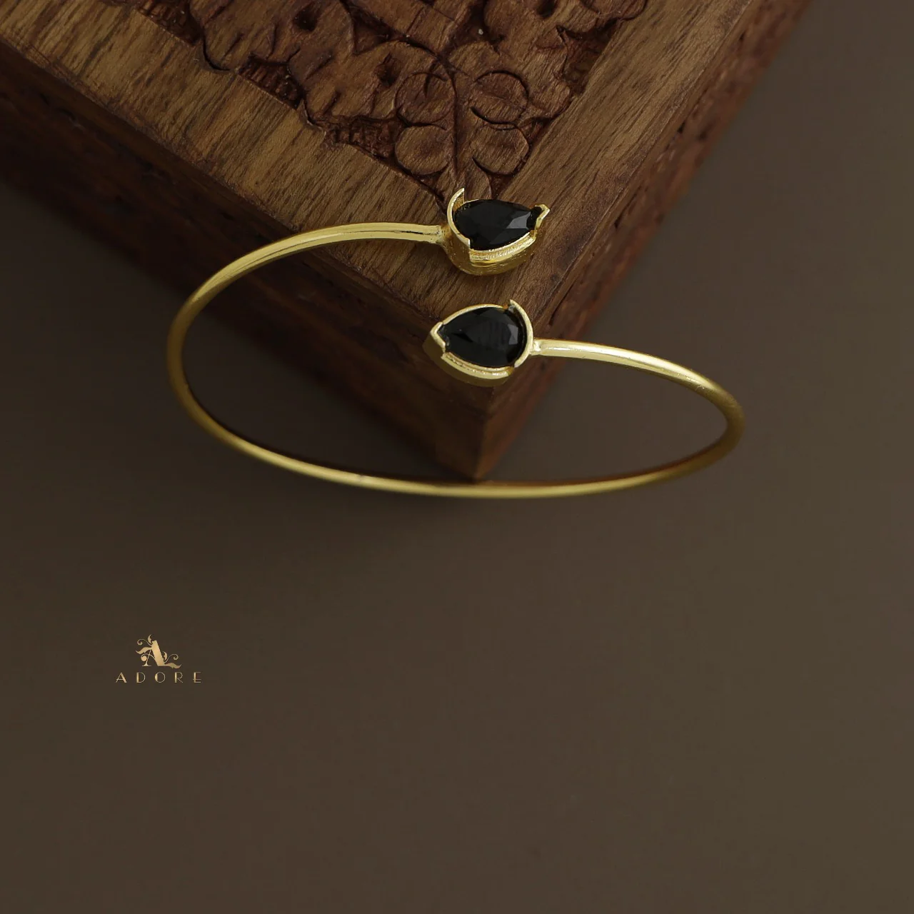 Orla Dual Arrow Bangle - Image 12