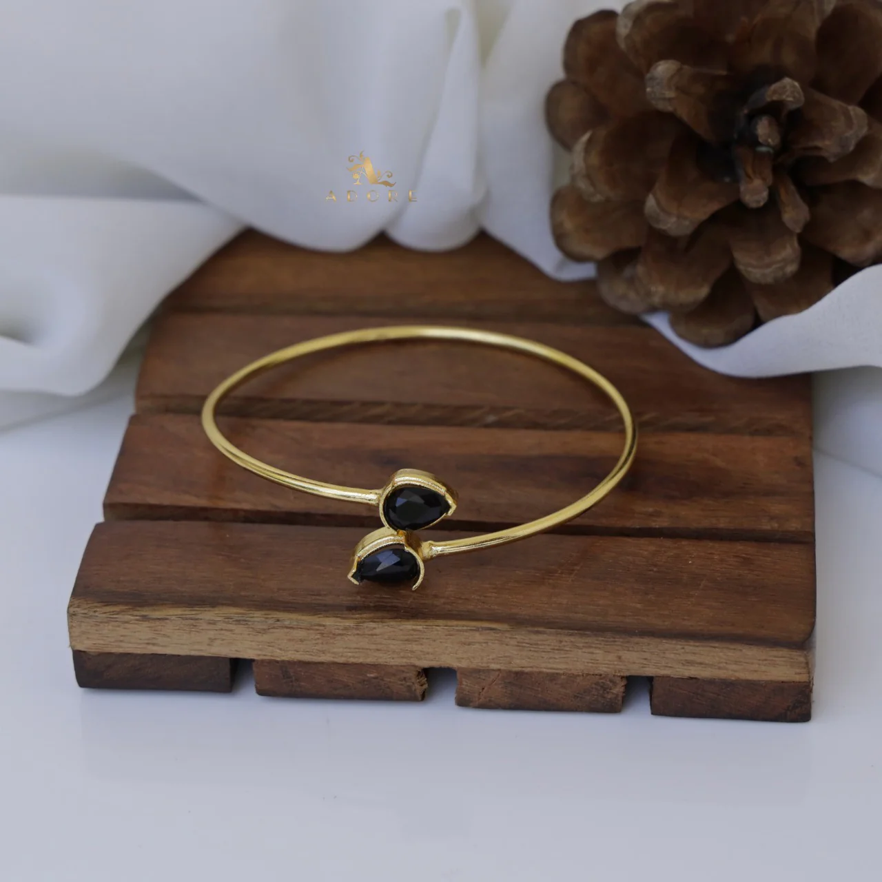 Orla Dual Arrow Bangle - Image 9