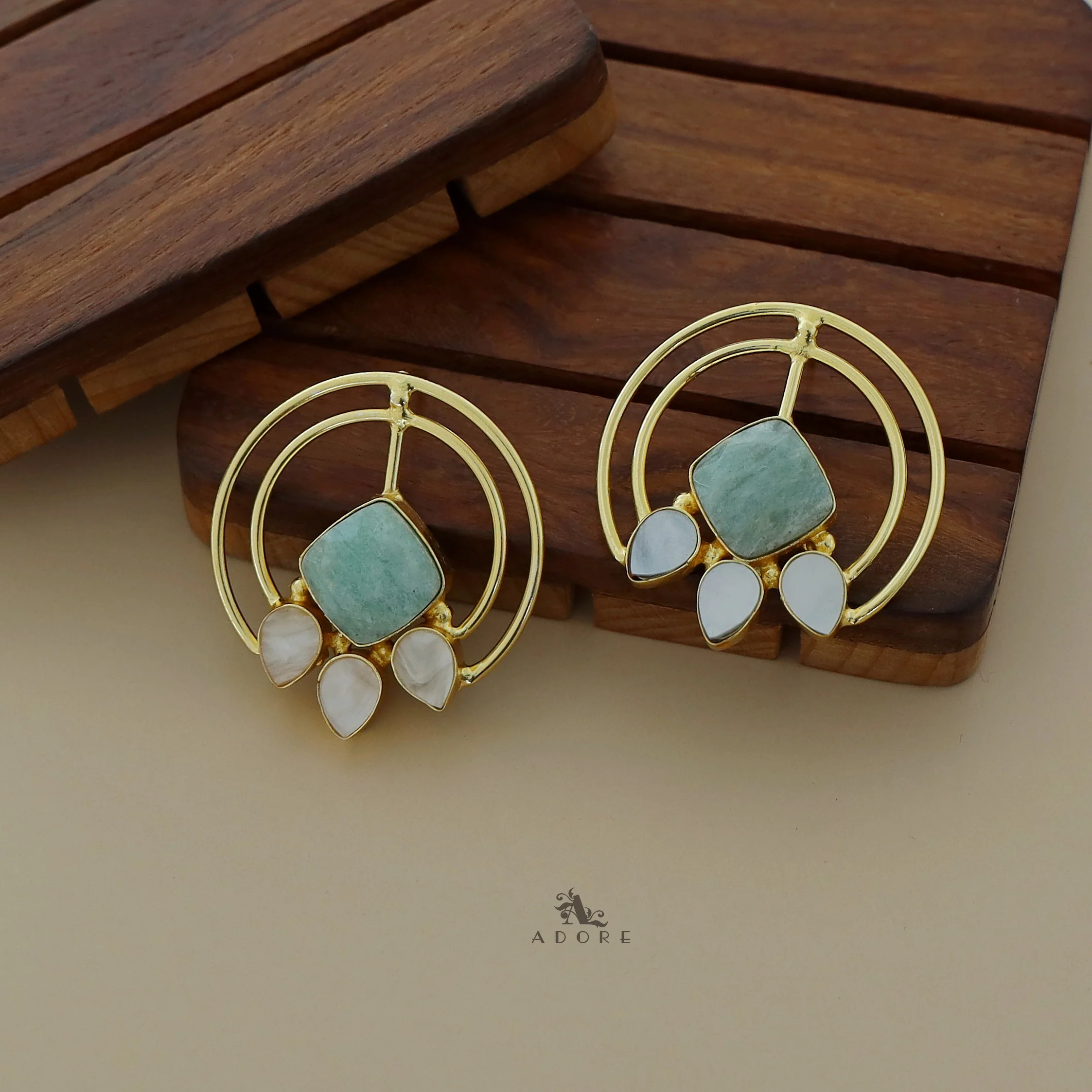 Dual Circle Tri Leaf MOP Diamond Earring - Image 9