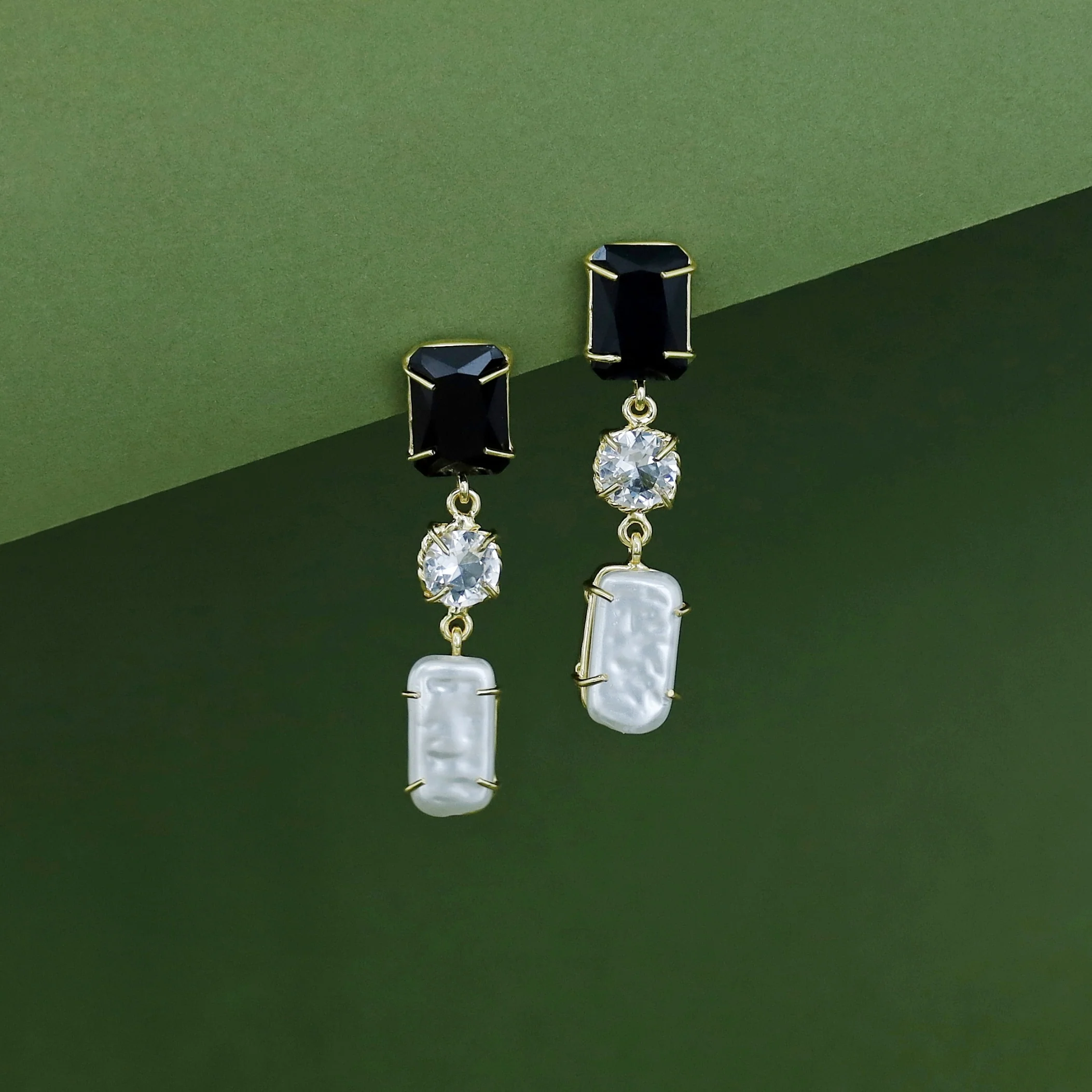 Dual Glossy + Baroque Claw Earring - Image 5