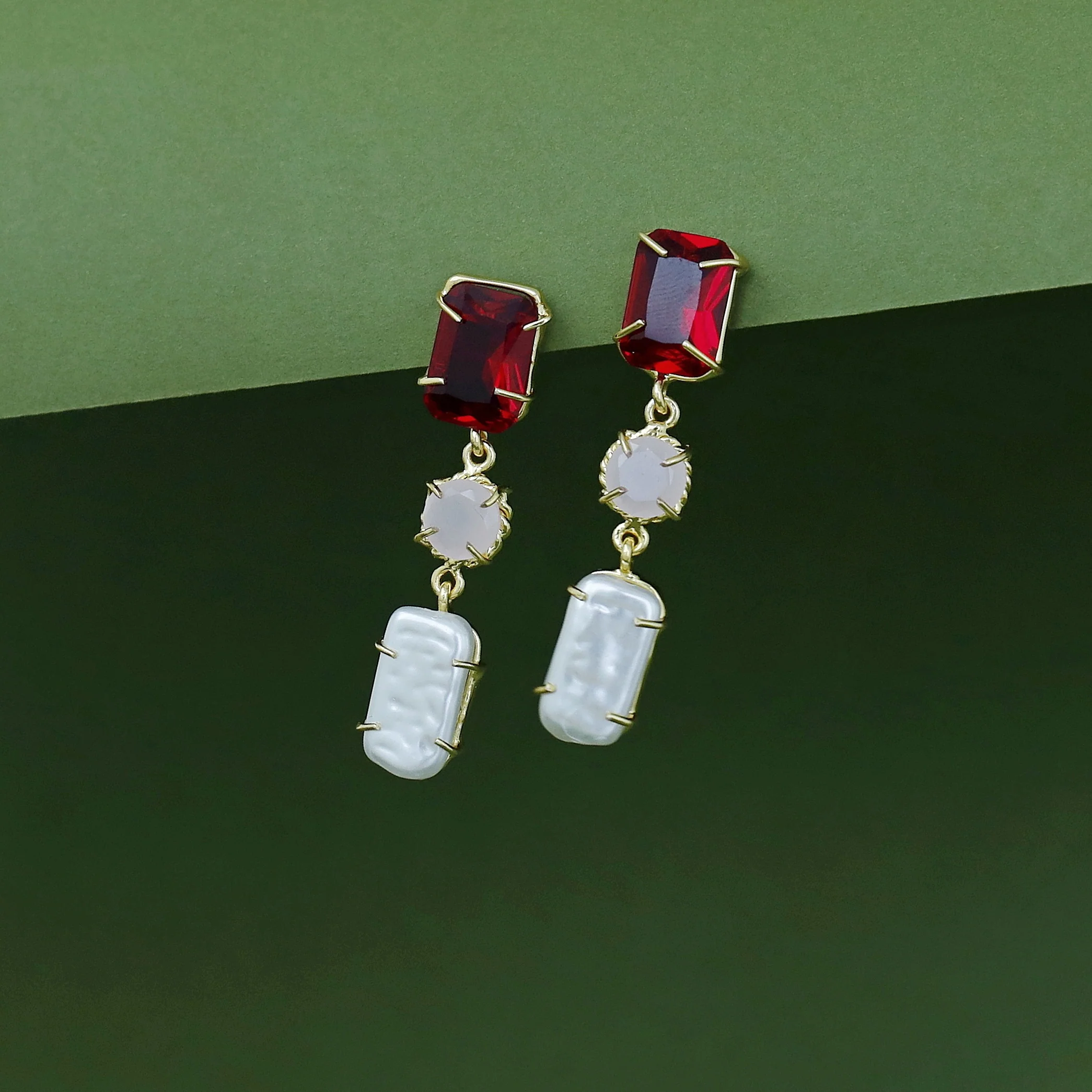 Dual Glossy + Baroque Claw Earring - Image 8