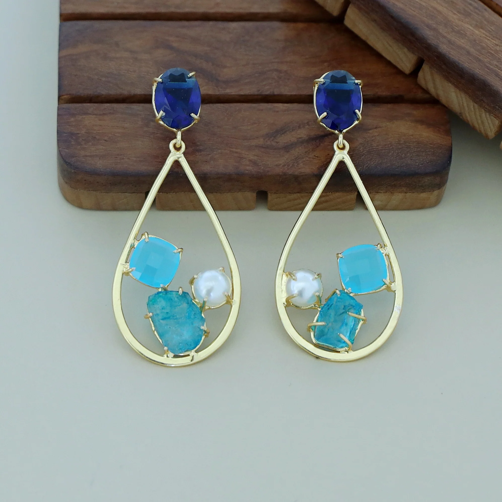 Dual Glossy + Dyed Stone Pearl Claw Earring - Image 9