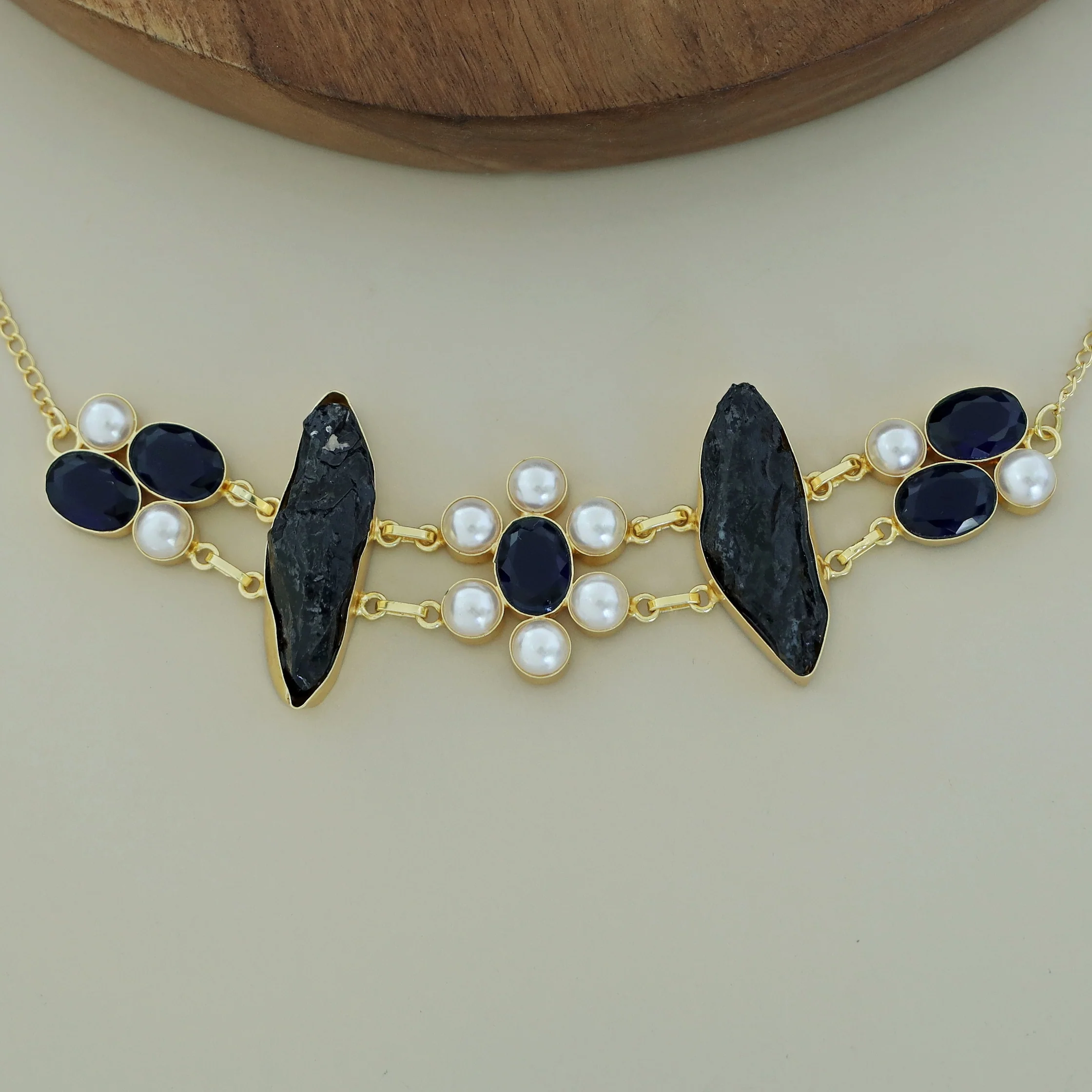 Dual Oval Glossy Pearl Raw Stone Choker - Image 8