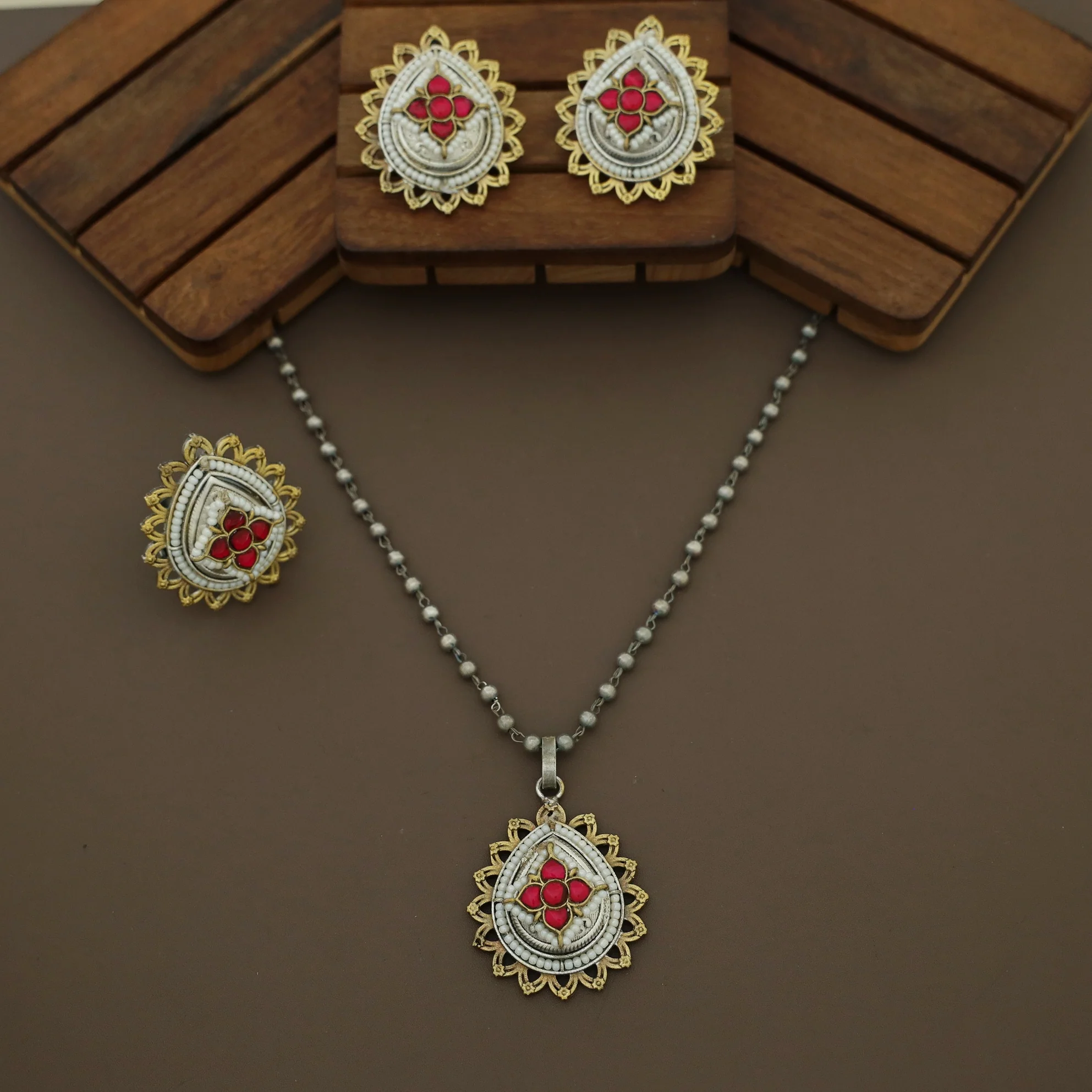 Alouis Dual Tone Drop Jadau Kundan Combo Set - Image 3