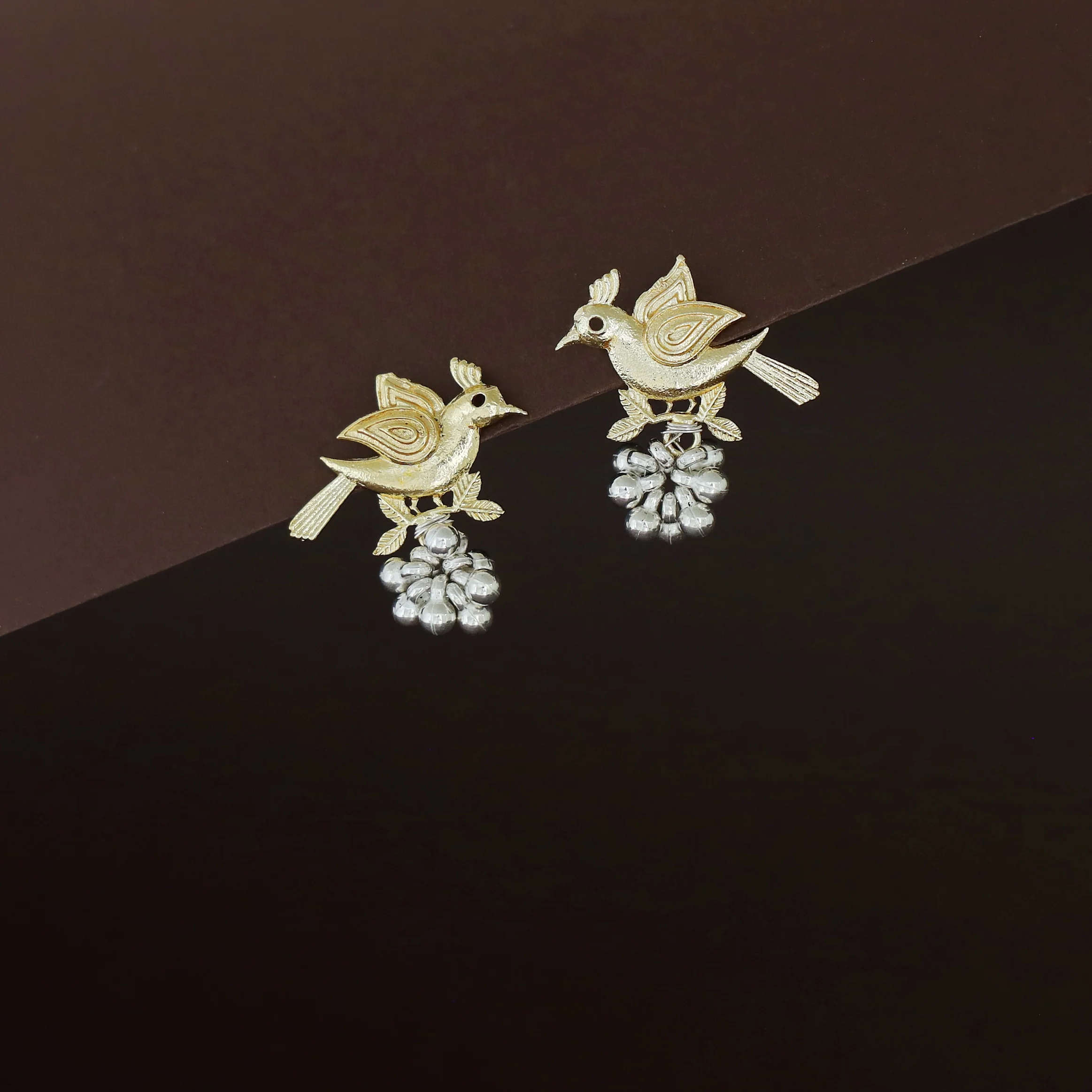 Dual Tone Golden Bird And Silver Beads Earring - Image 4