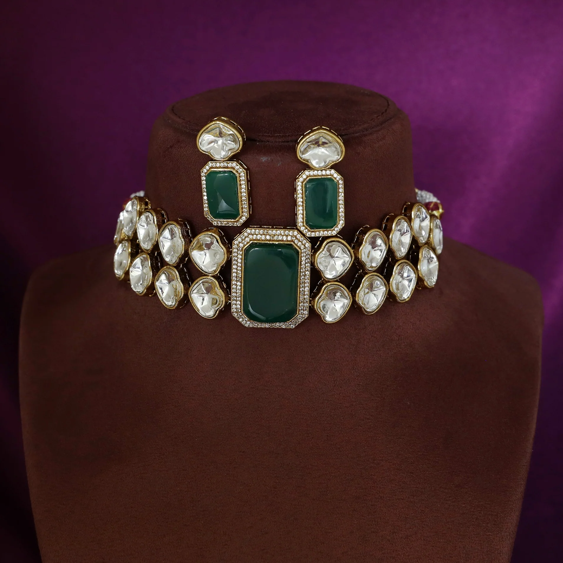 Eera Rectangle Stone Polki Kundan Choker With Earring - Image 5