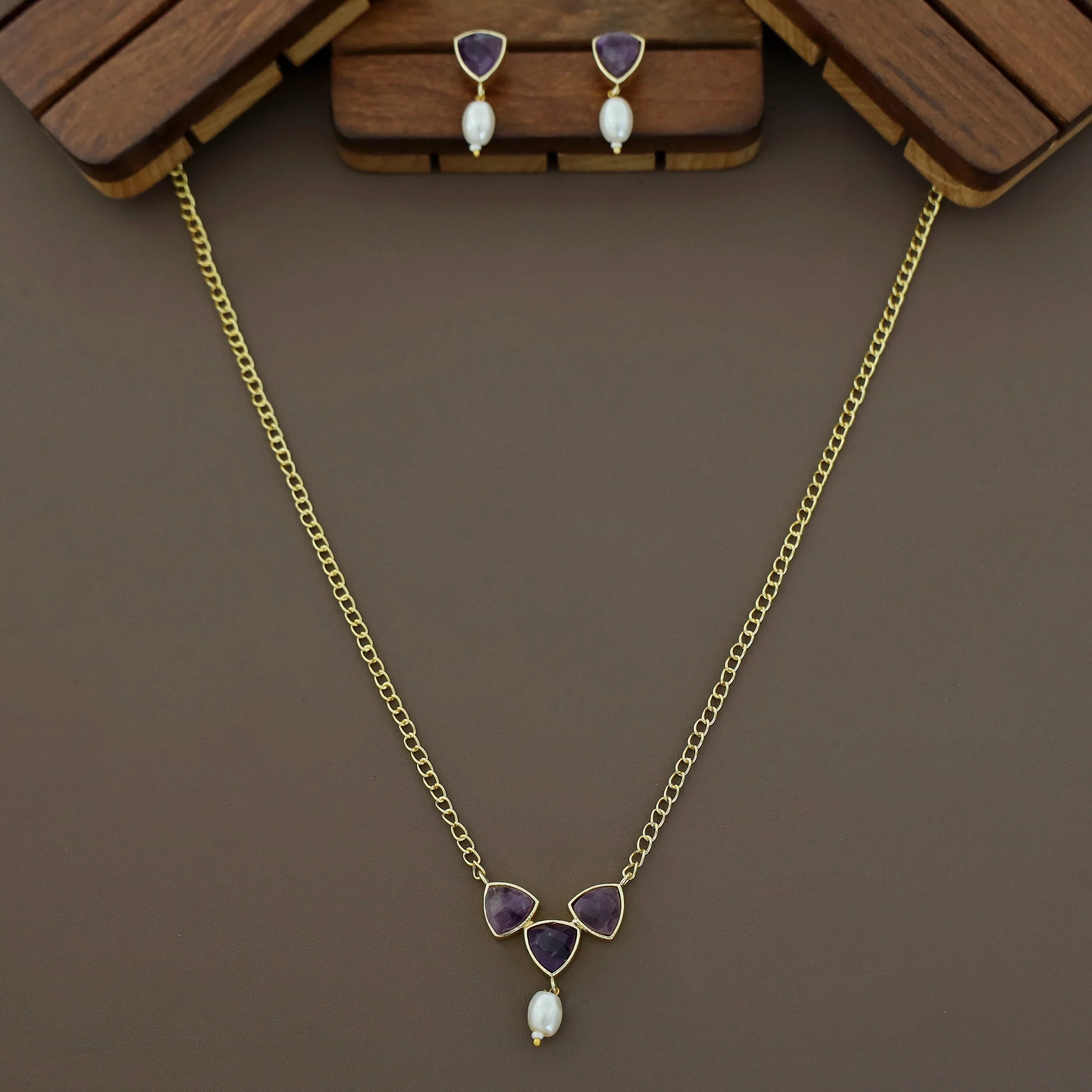 Eesha Golden Glossy Pearl Neckpiece - Image 4
