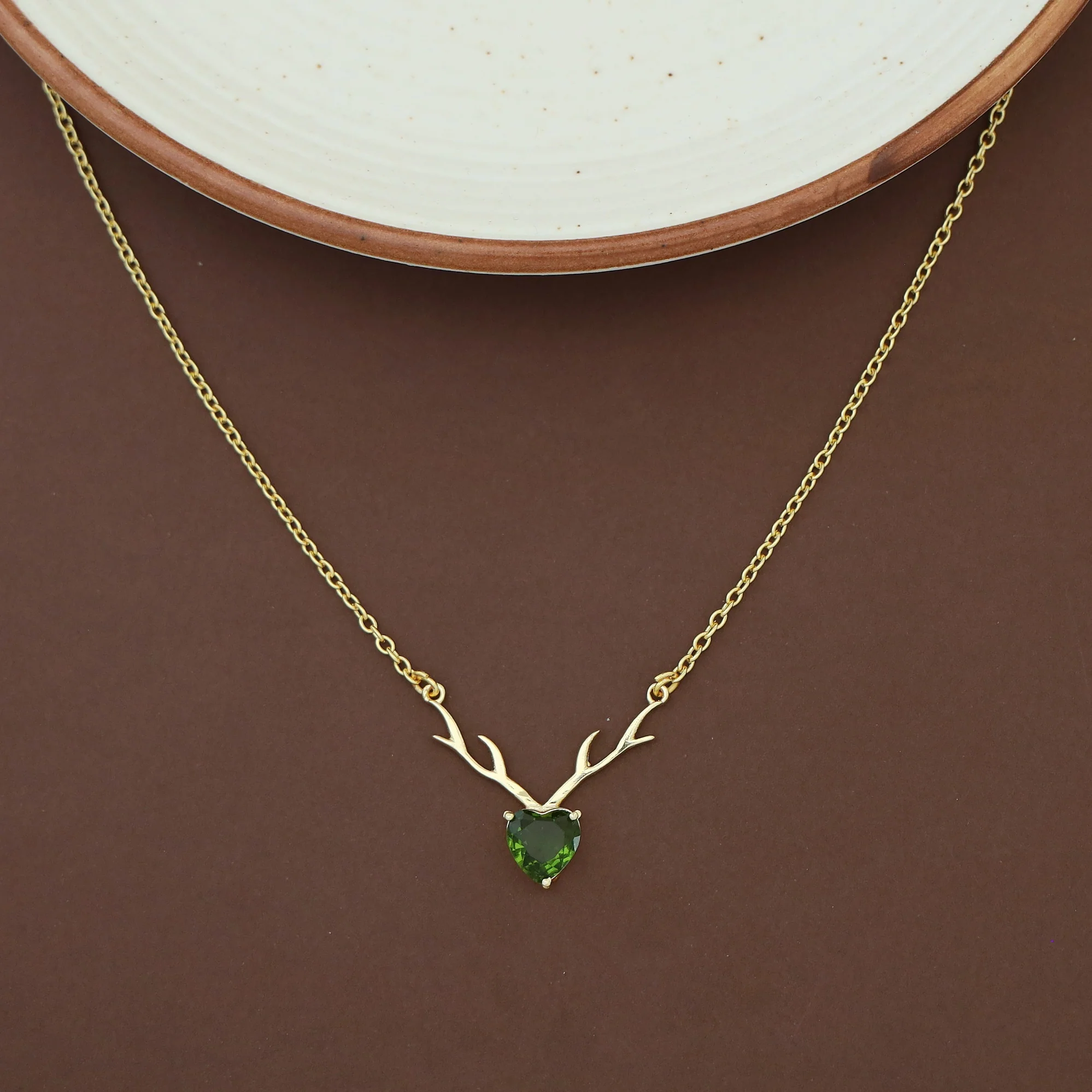 Ekansha Glossy Heart Deer Horn Neckpiece - Image 11
