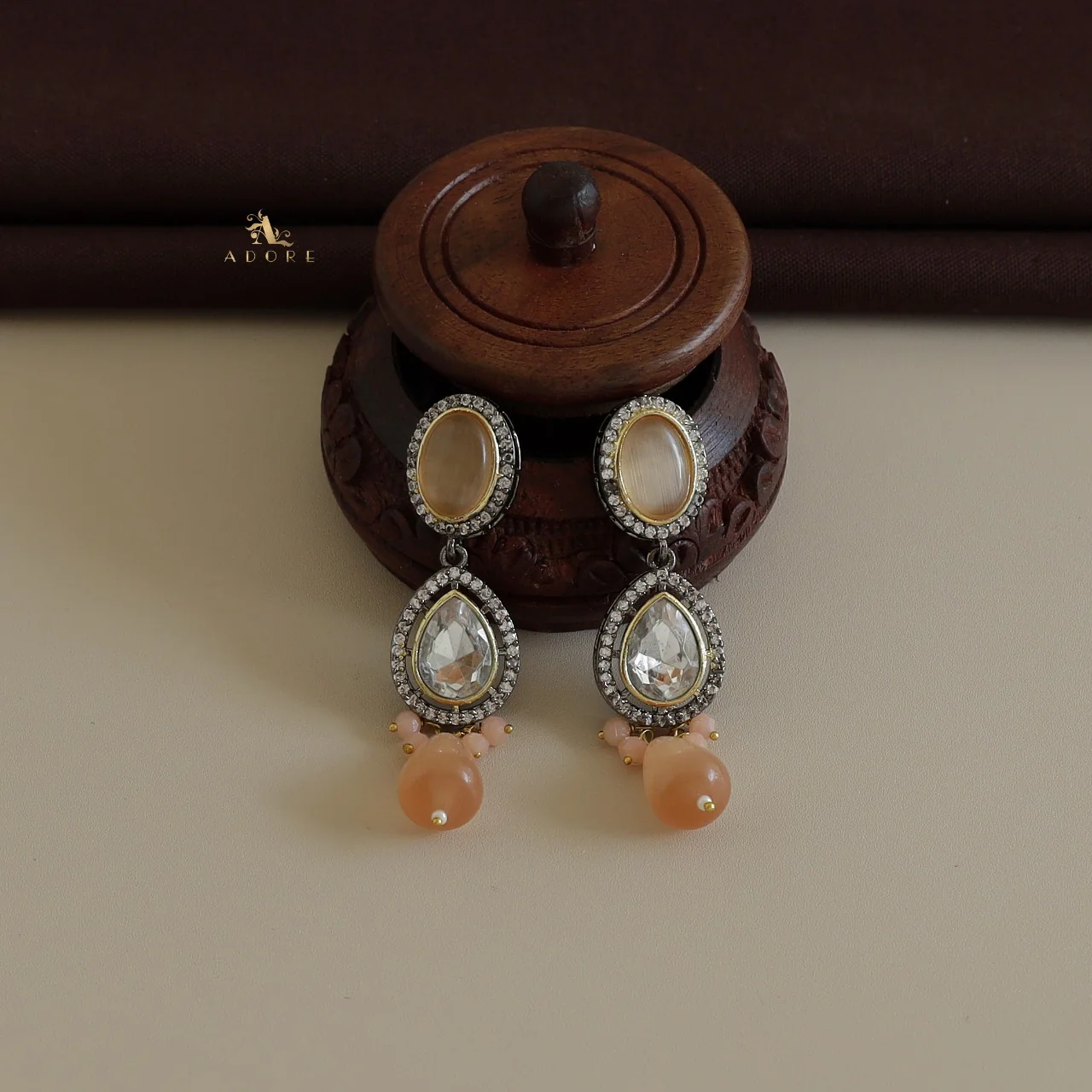 Ekashi Kundan Choker With Earring - Image 12