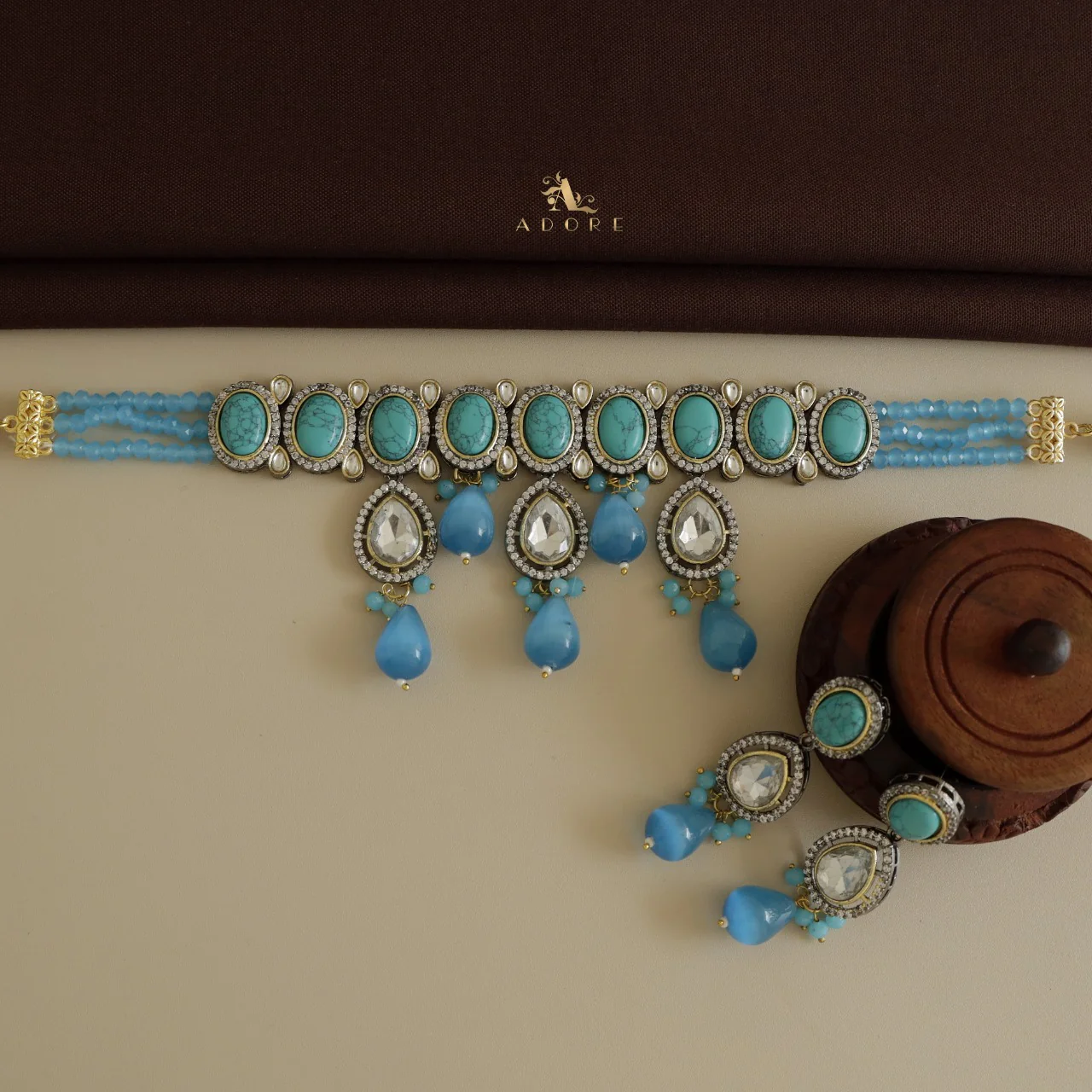 Ekashi Kundan Choker With Earring - Image 7