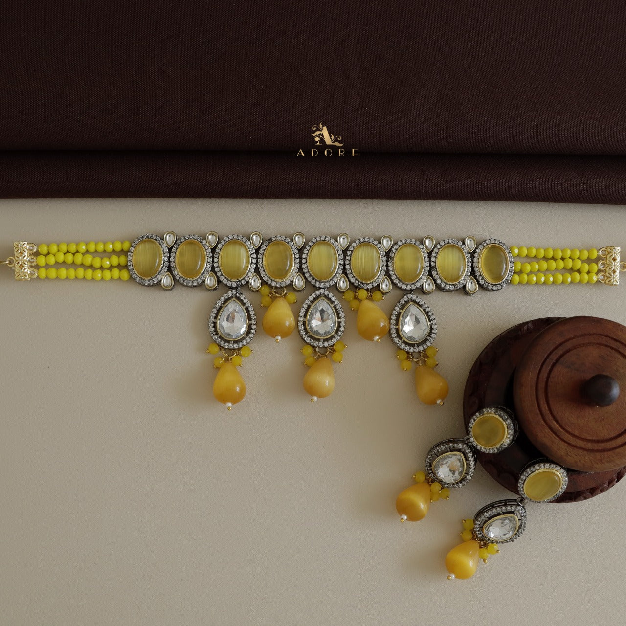 Ekashi Kundan Choker With Earring - Image 8