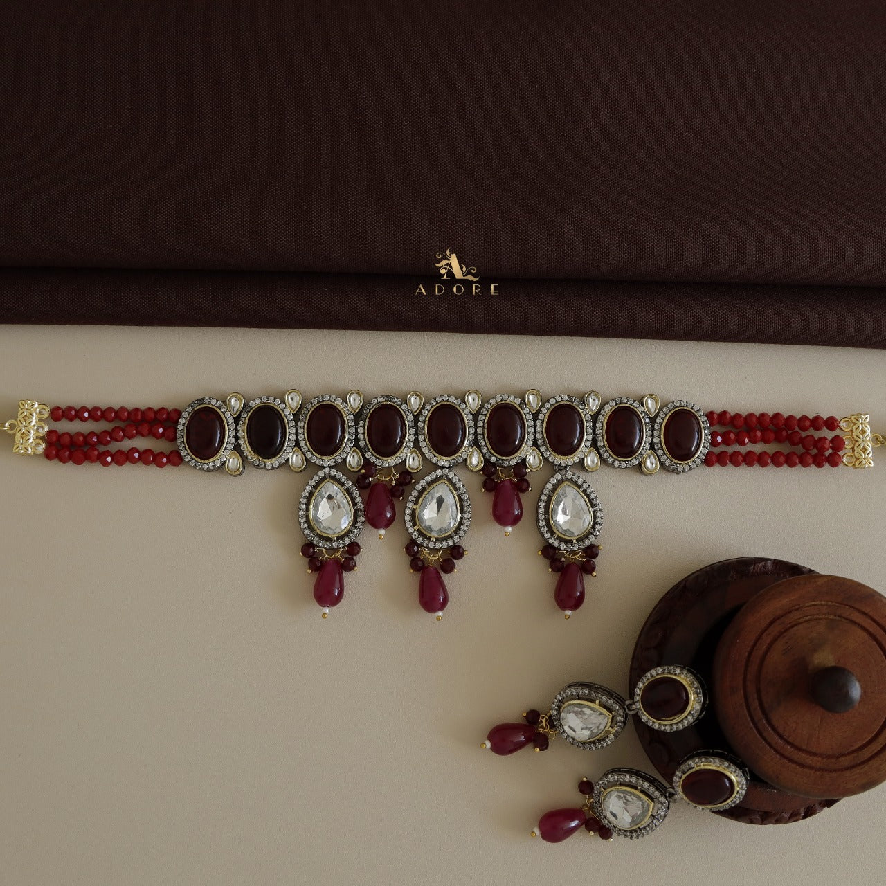 Ekashi Kundan Choker With Earring - Image 9