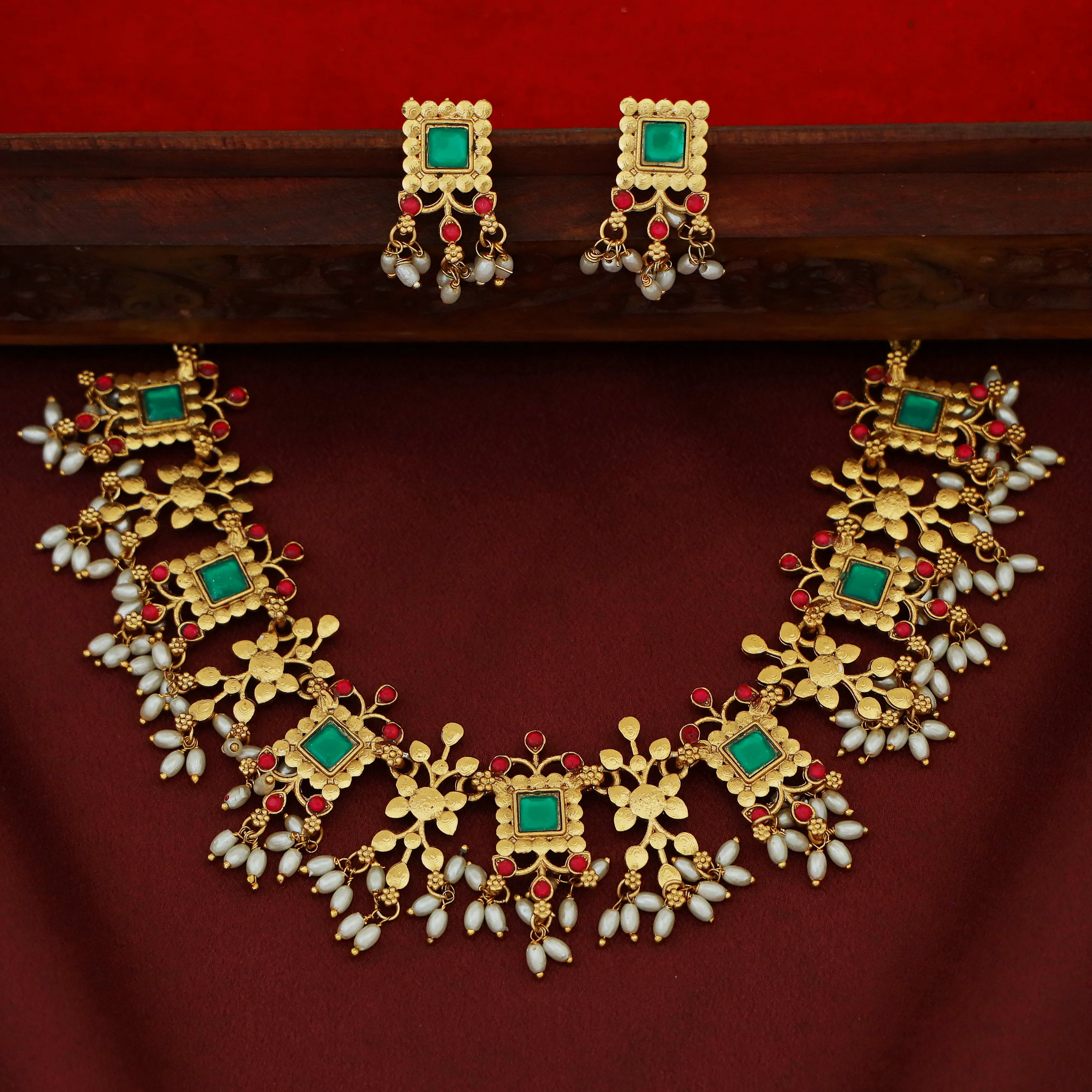 Ekisha Square Cluster Golden Bead Rice Pearl Short Neckpiece With Earring - Image 4