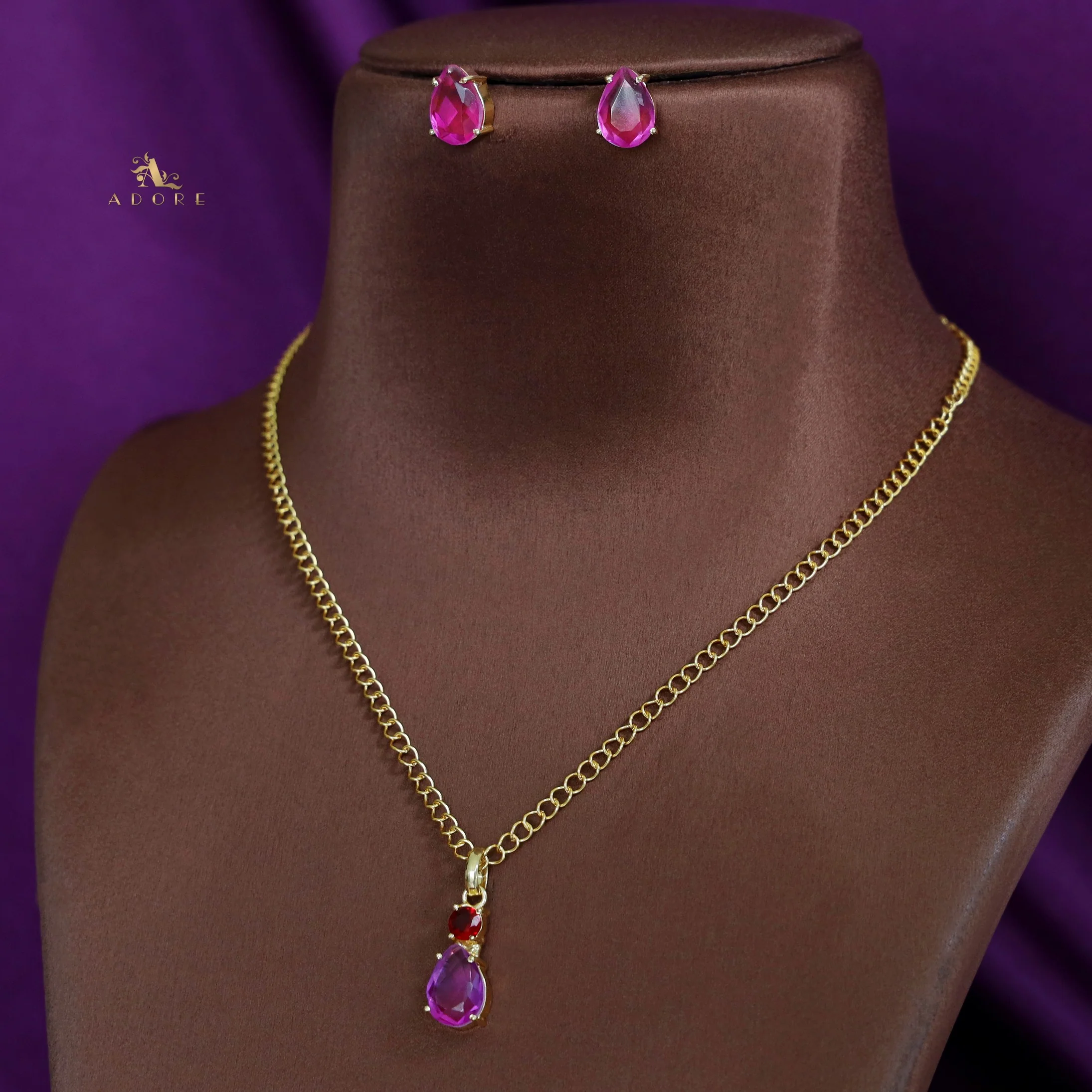 Elara Glossy Claw Round Drop Short Neckpiece with Stud - Image 2