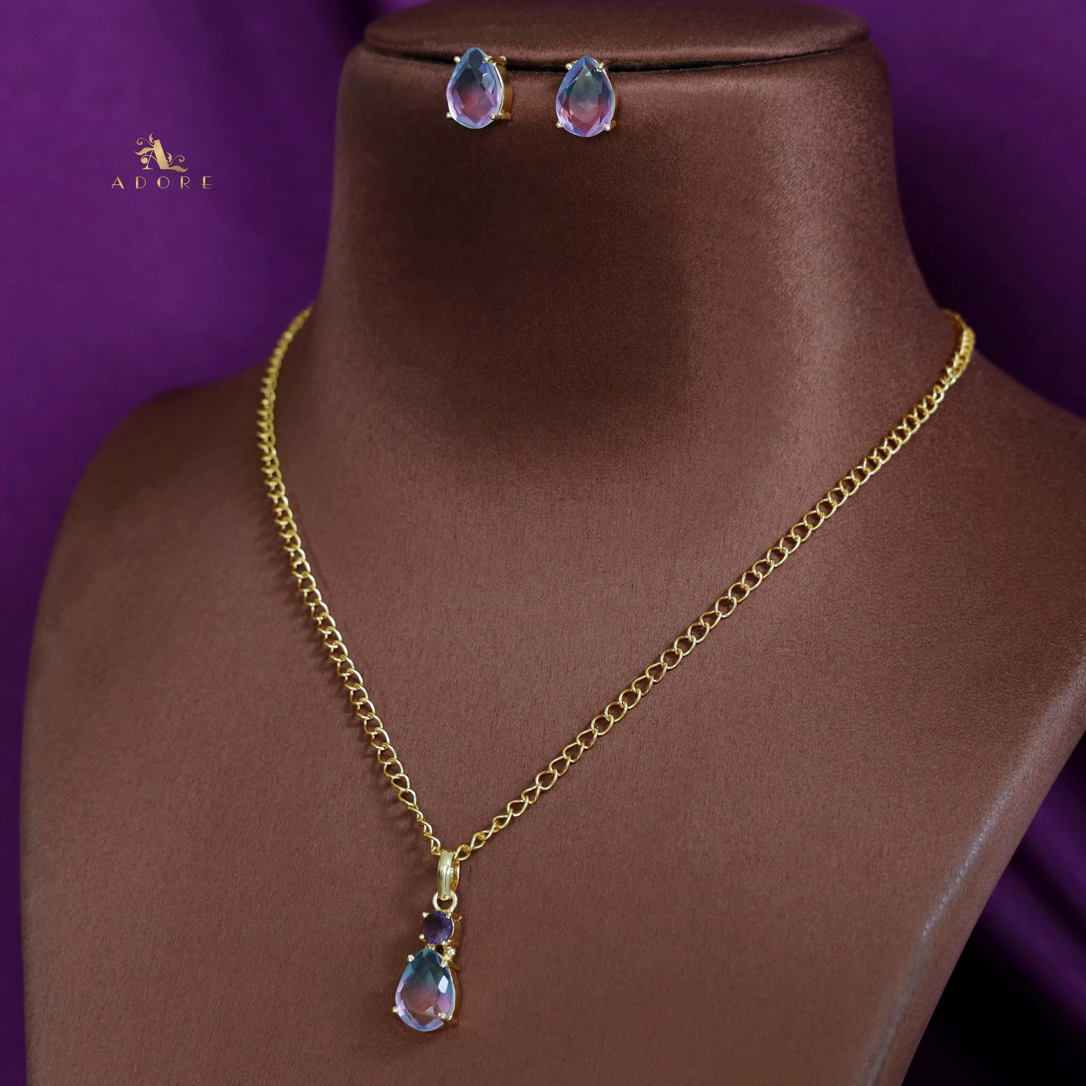 Elara Glossy Claw Round Drop Short Neckpiece with Stud - Image 3