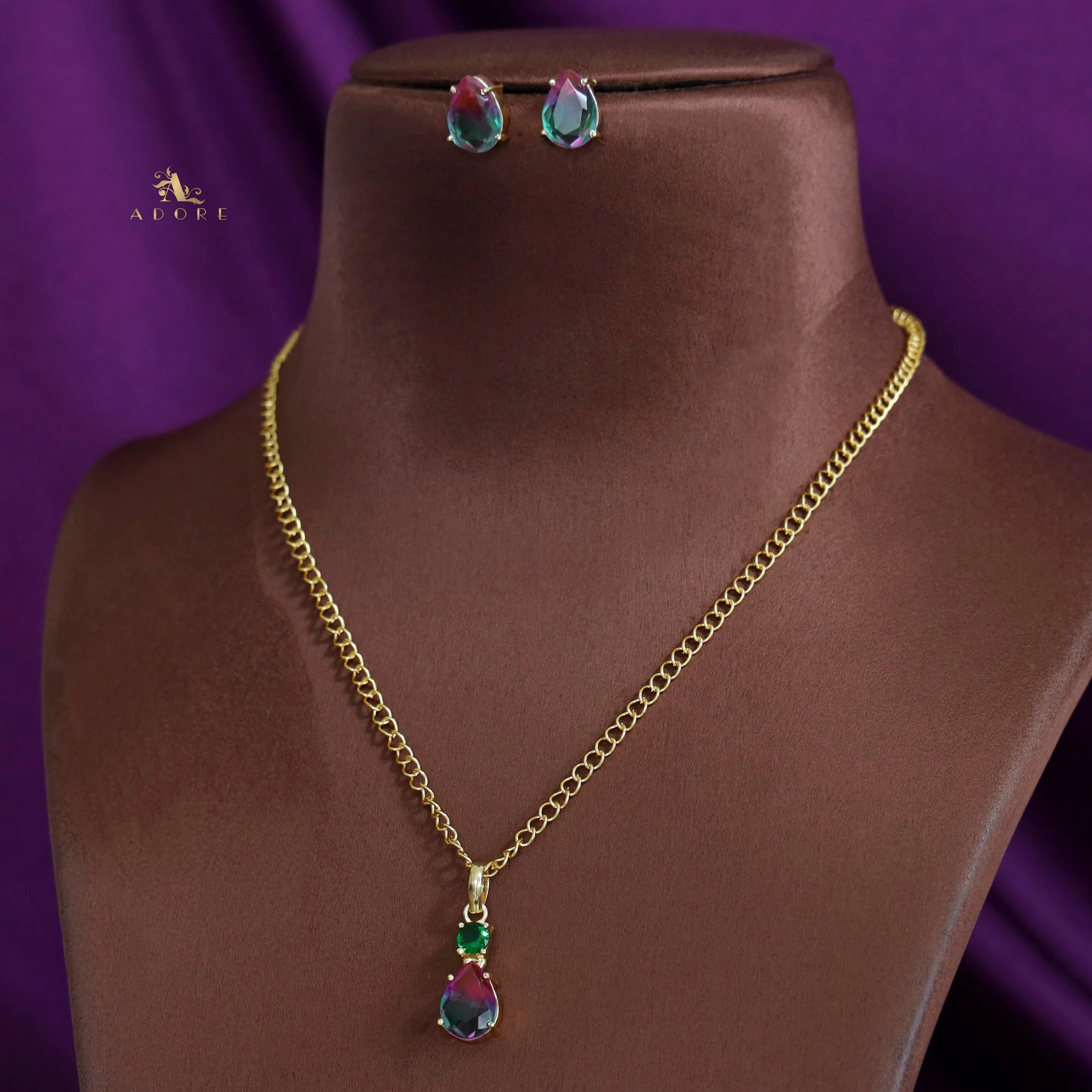 Elara Glossy Claw Round Drop Short Neckpiece with Stud - Image 4