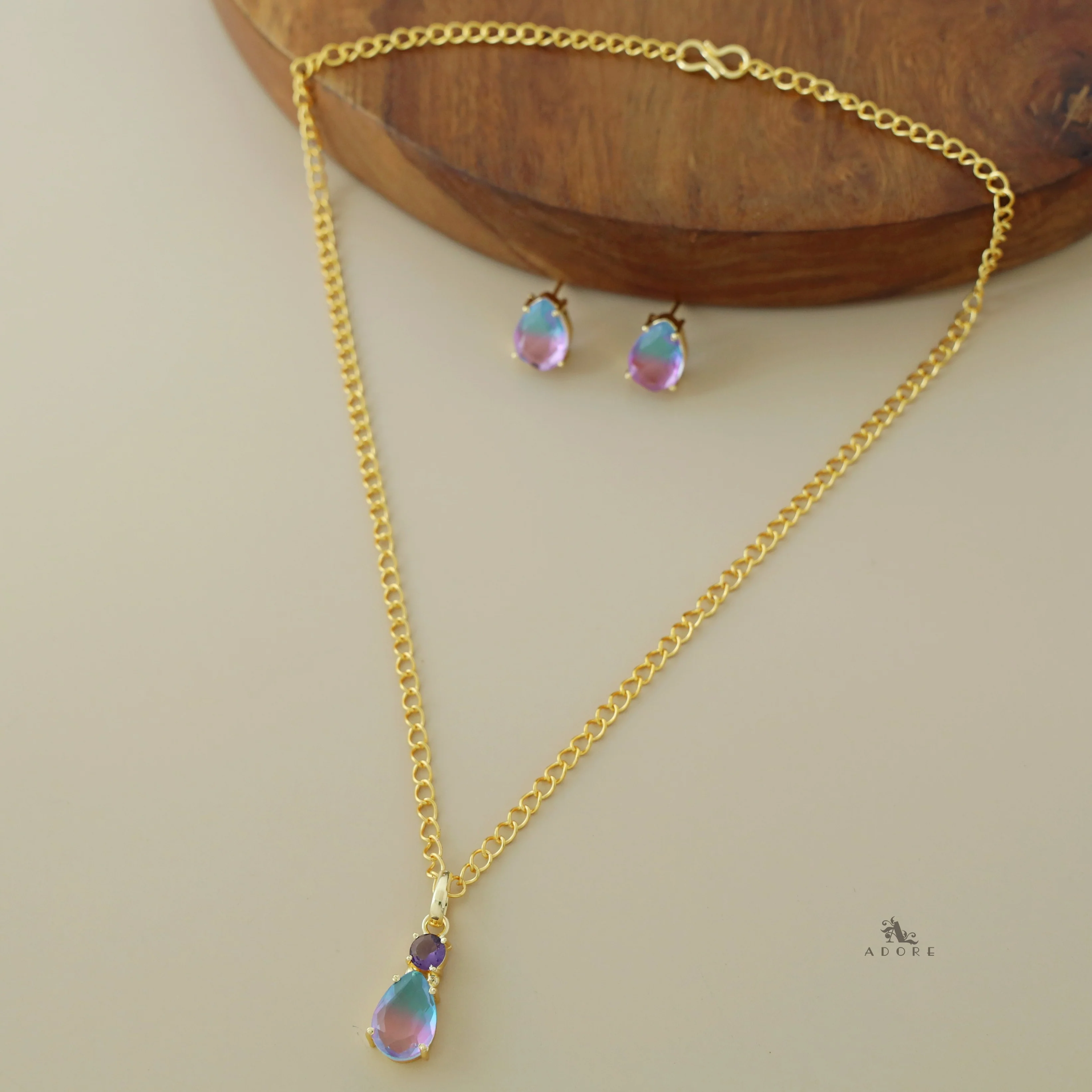 Elara Glossy Claw Round Drop Short Neckpiece with Stud - Image 7