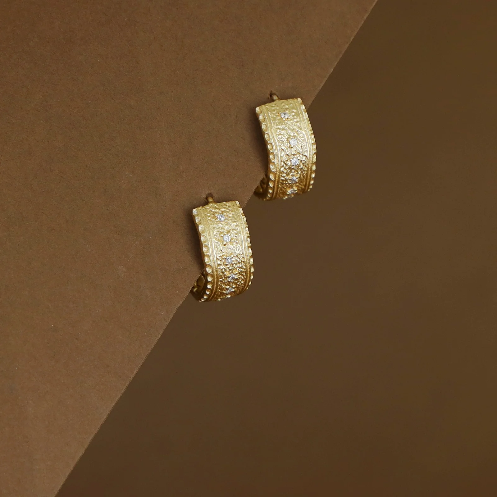 Elise Golden Textured Stone Hoop - Image 2