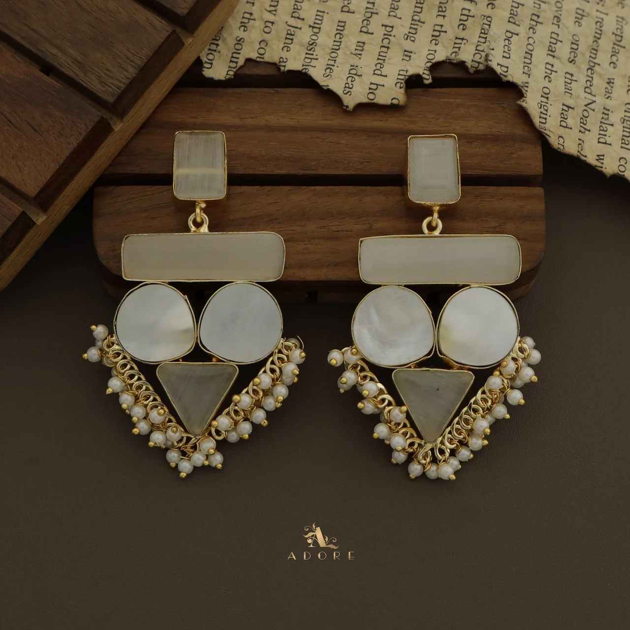 Elite Royal MOP Earring - Image 23