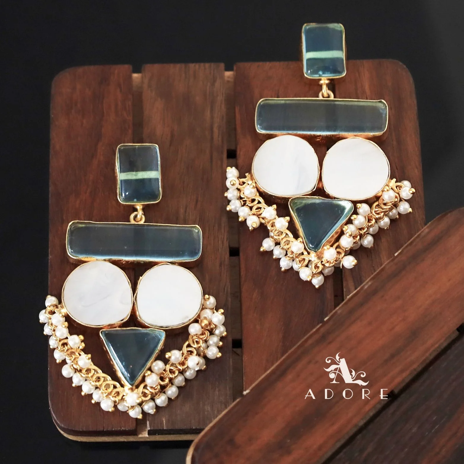 Elite Royal MOP Earring - Image 27