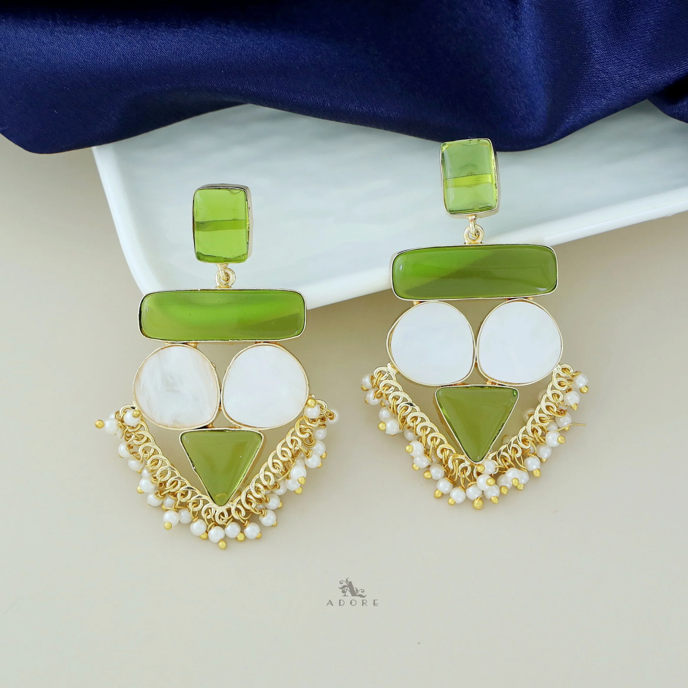 Elite Royal MOP Earring - Image 34