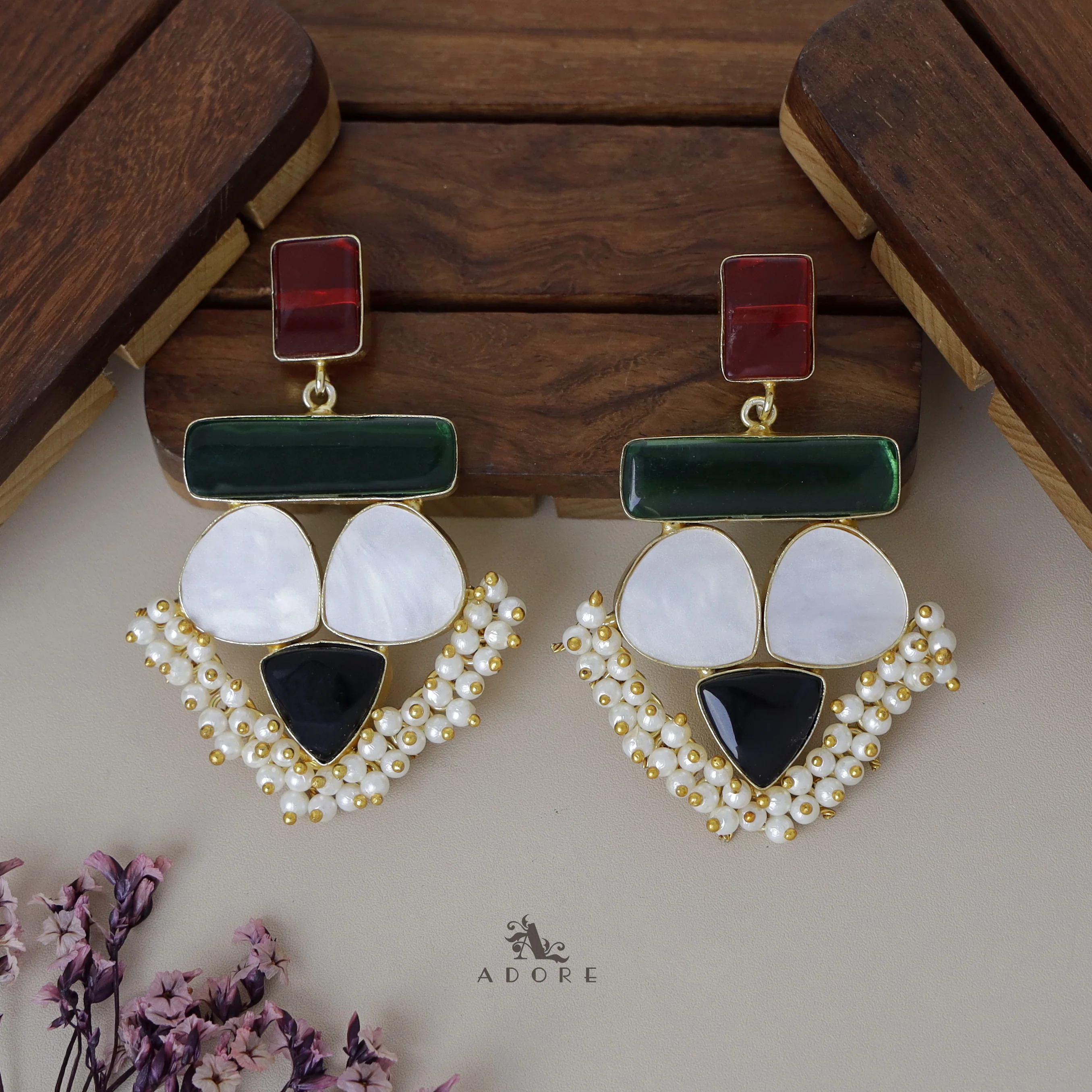 Elite Royal MOP Earring - Image 37