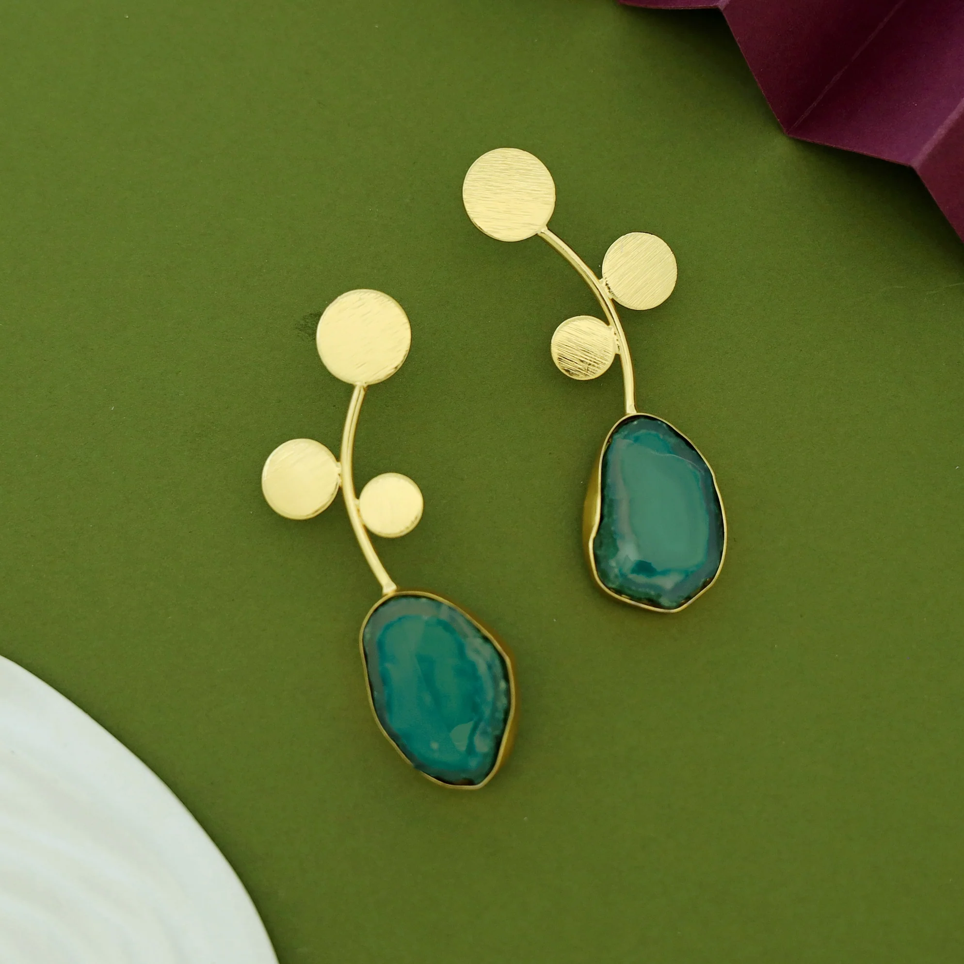Ella Textured Tri Circle Leaf Agate Earring - Image 12