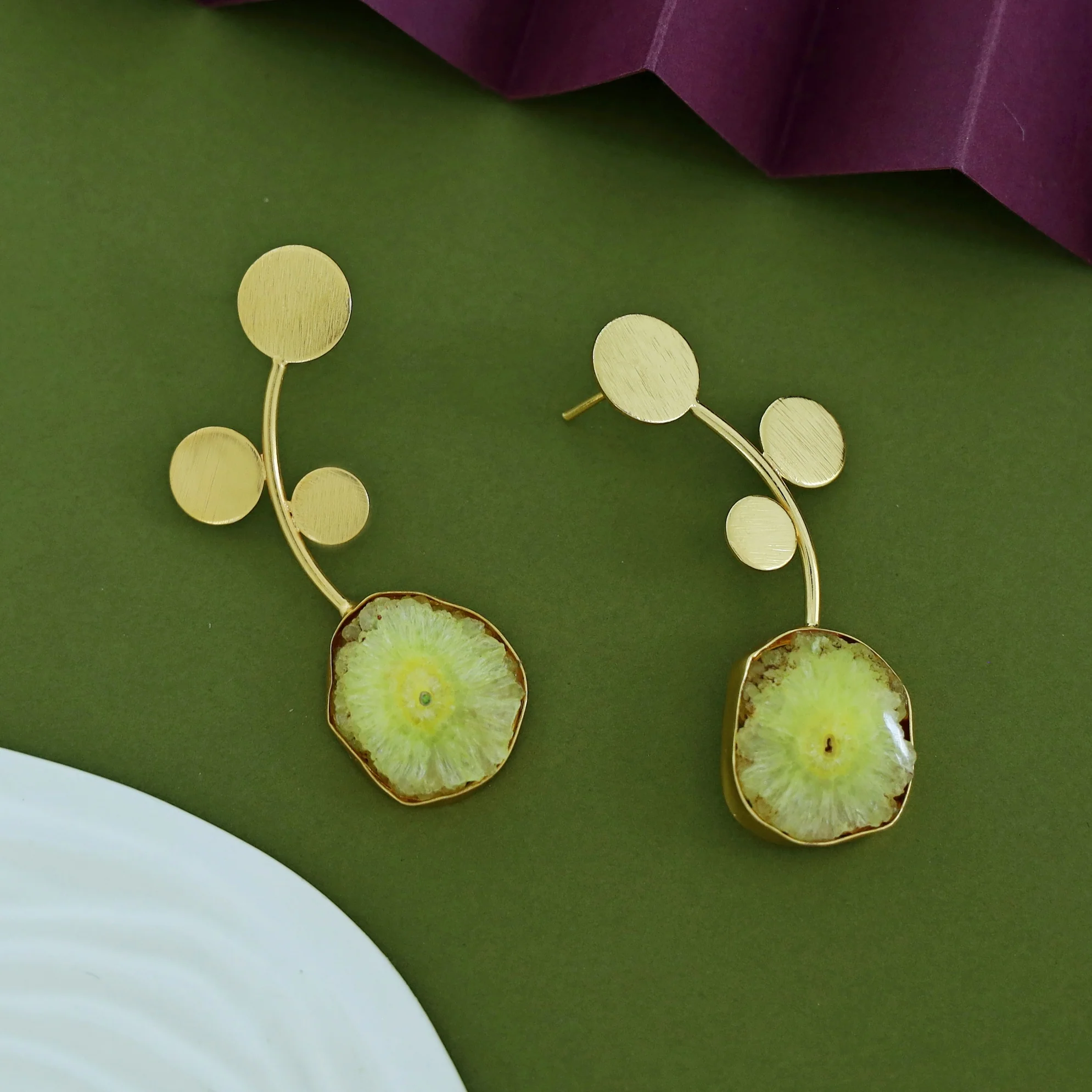 Ella Textured Tri Circle Leaf Agate Earring - Image 16