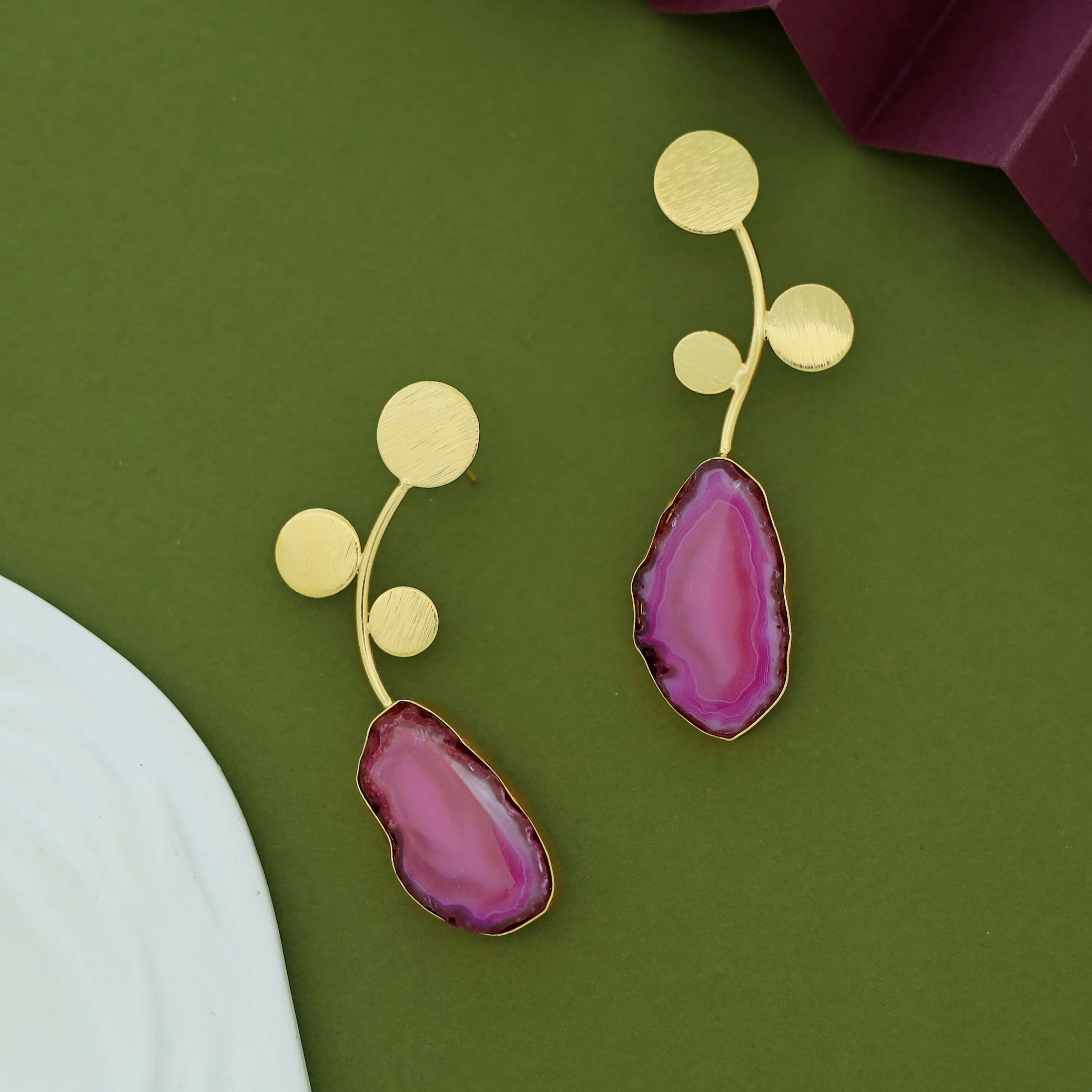 Ella Textured Tri Circle Leaf Agate Earring - Image 8
